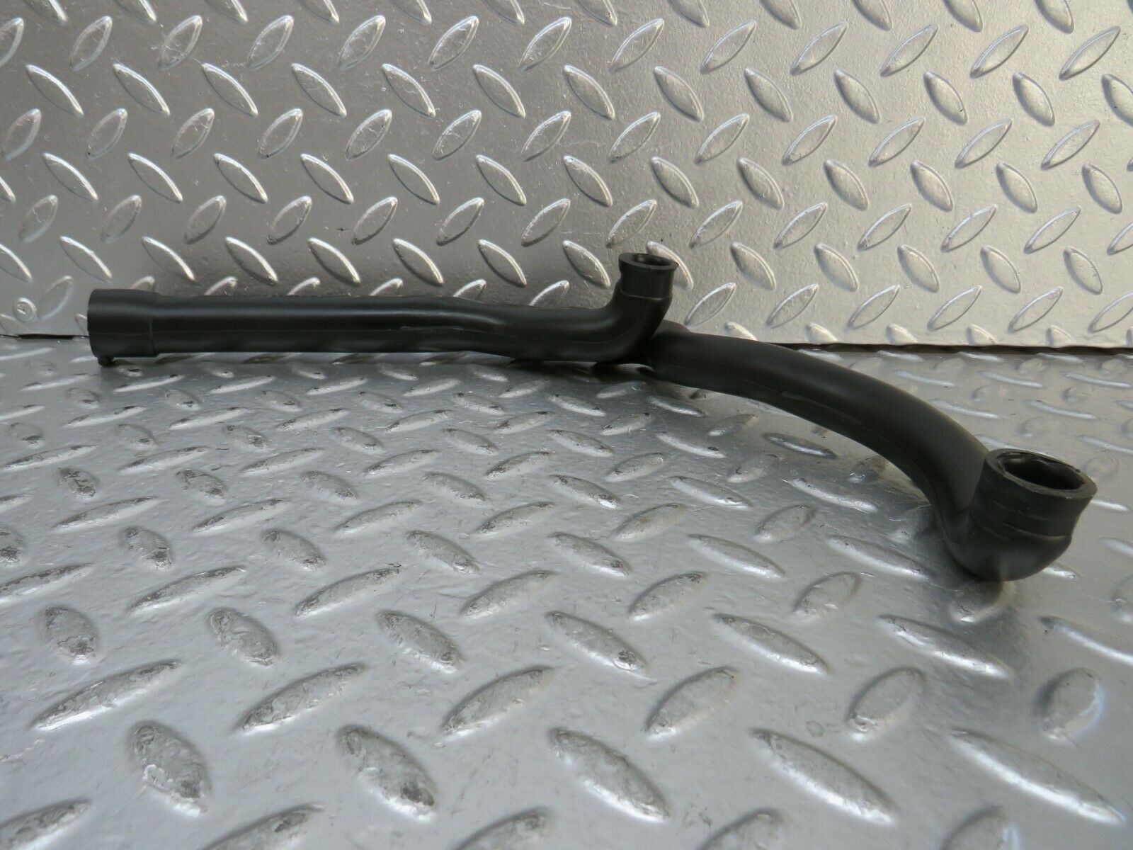 23859 Mercedes-Benz C107 450SLC Air Intake Breather Hose 1160940482 1160940682