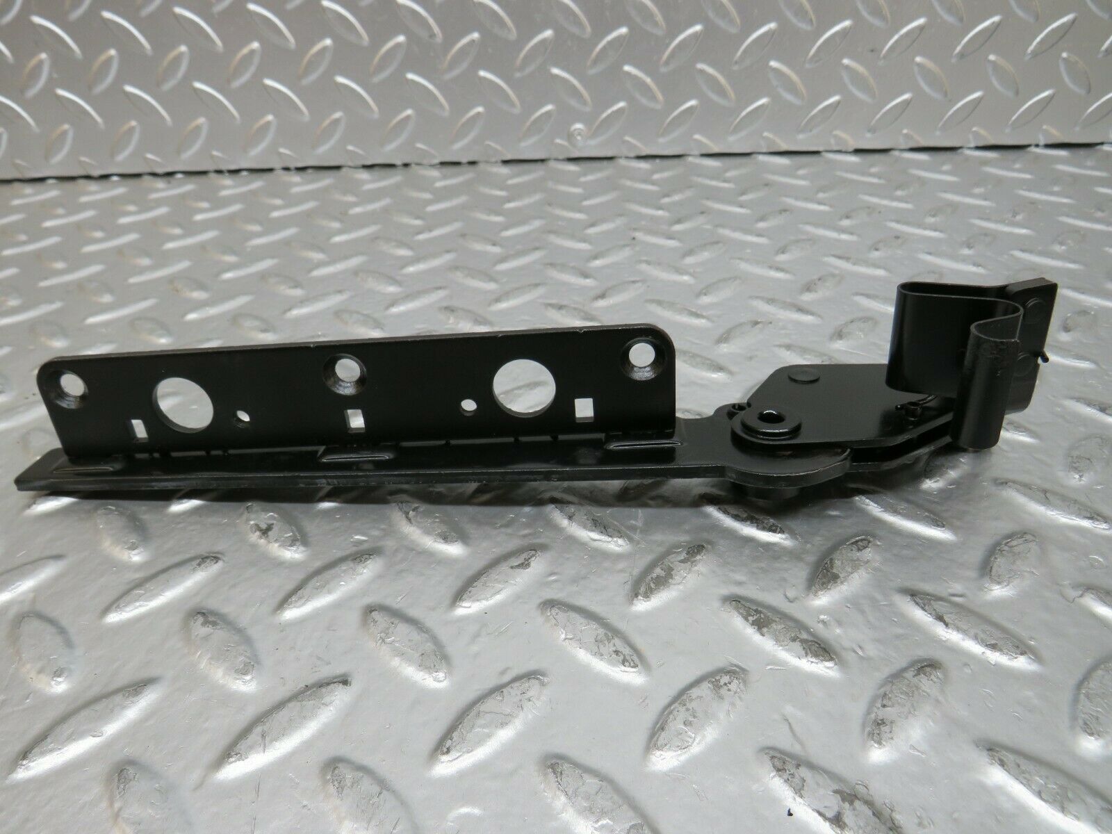 24315 Mercedes-Benz S124 220TE Wagon Trunk Floor Cover Hinge Pair
