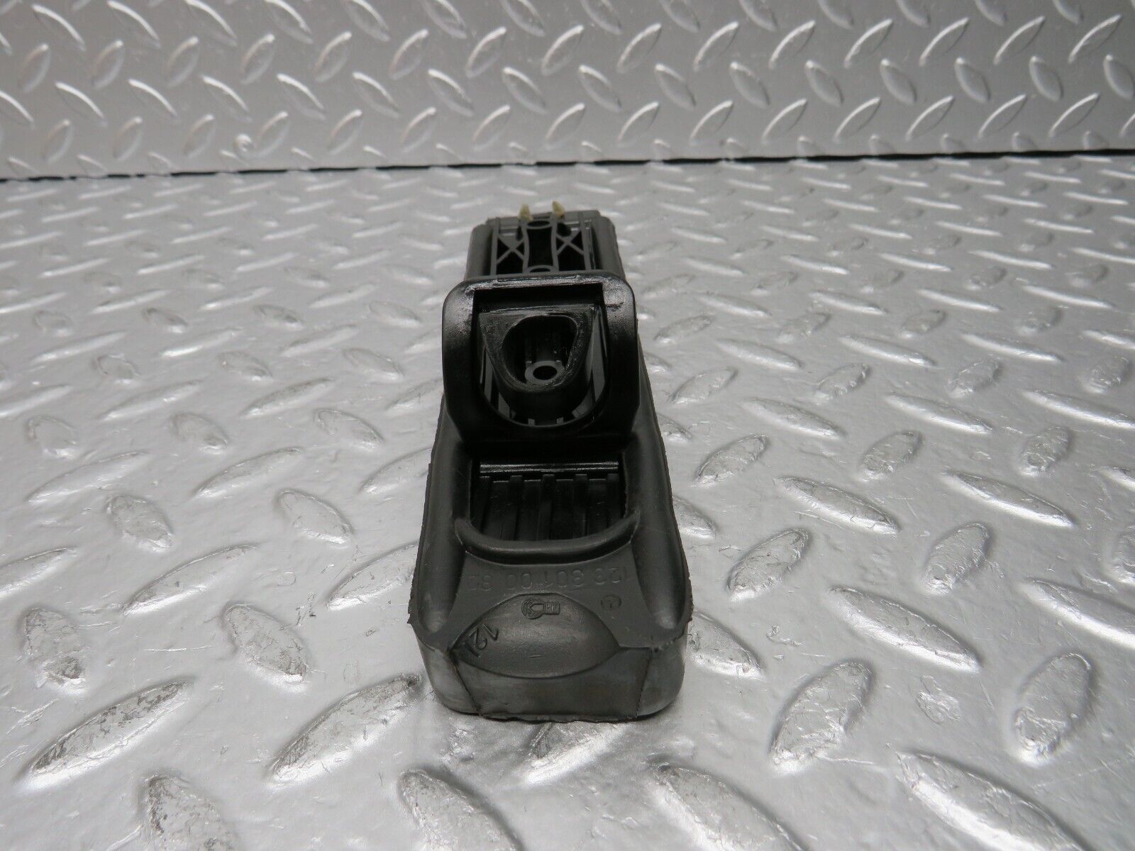 30386 Mercedes-Benz W124 230E Accelerator Pedal & Rubber 1233010082 1263000504