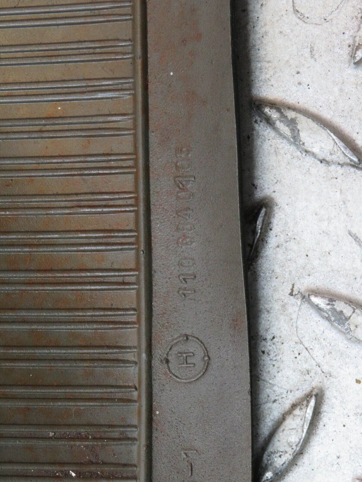 40493 Mercedes-Benz W110 230 Trunk Boot Floor Rubber Cover 1106840105