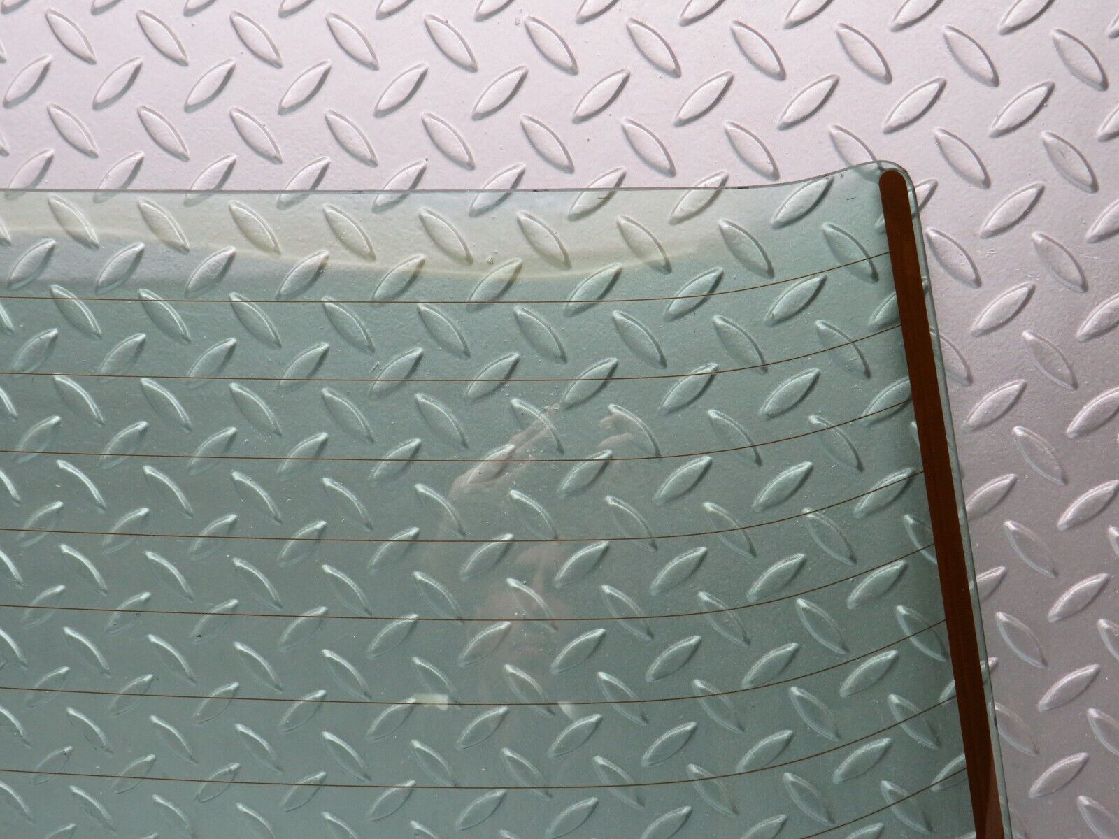 39073 Mercedes-Benz W201 190E 2.6L Rear Heated Windscreen Glass