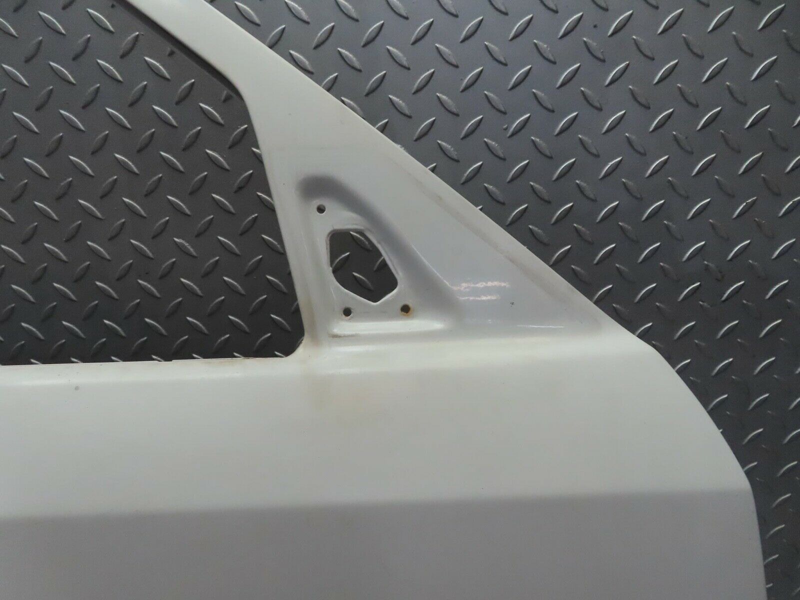 16208 Mercedes-Benz W124 260E Front Right Door