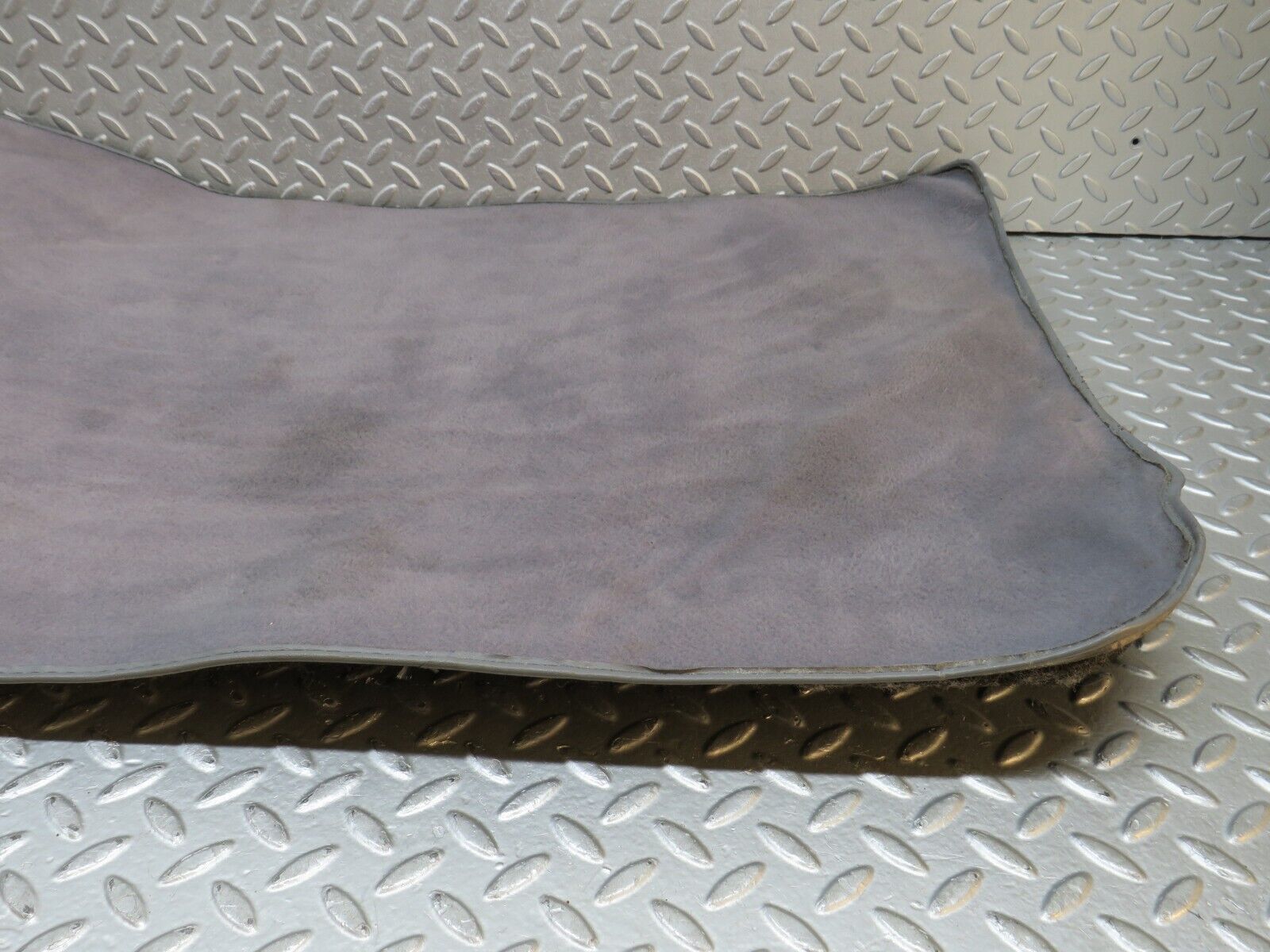 39527 Mercedes-Benz R129 320SL Coupe Trunk Boot Floor Carpet Grey