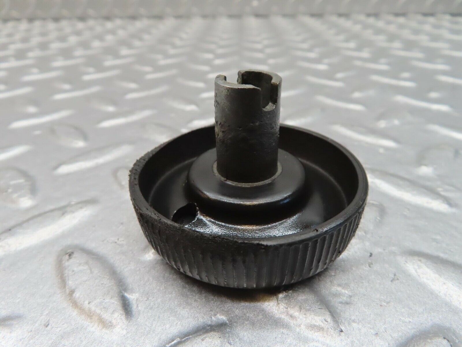 12905 Mercedes-Benz W111 220SE Vent Window Regulator Knob