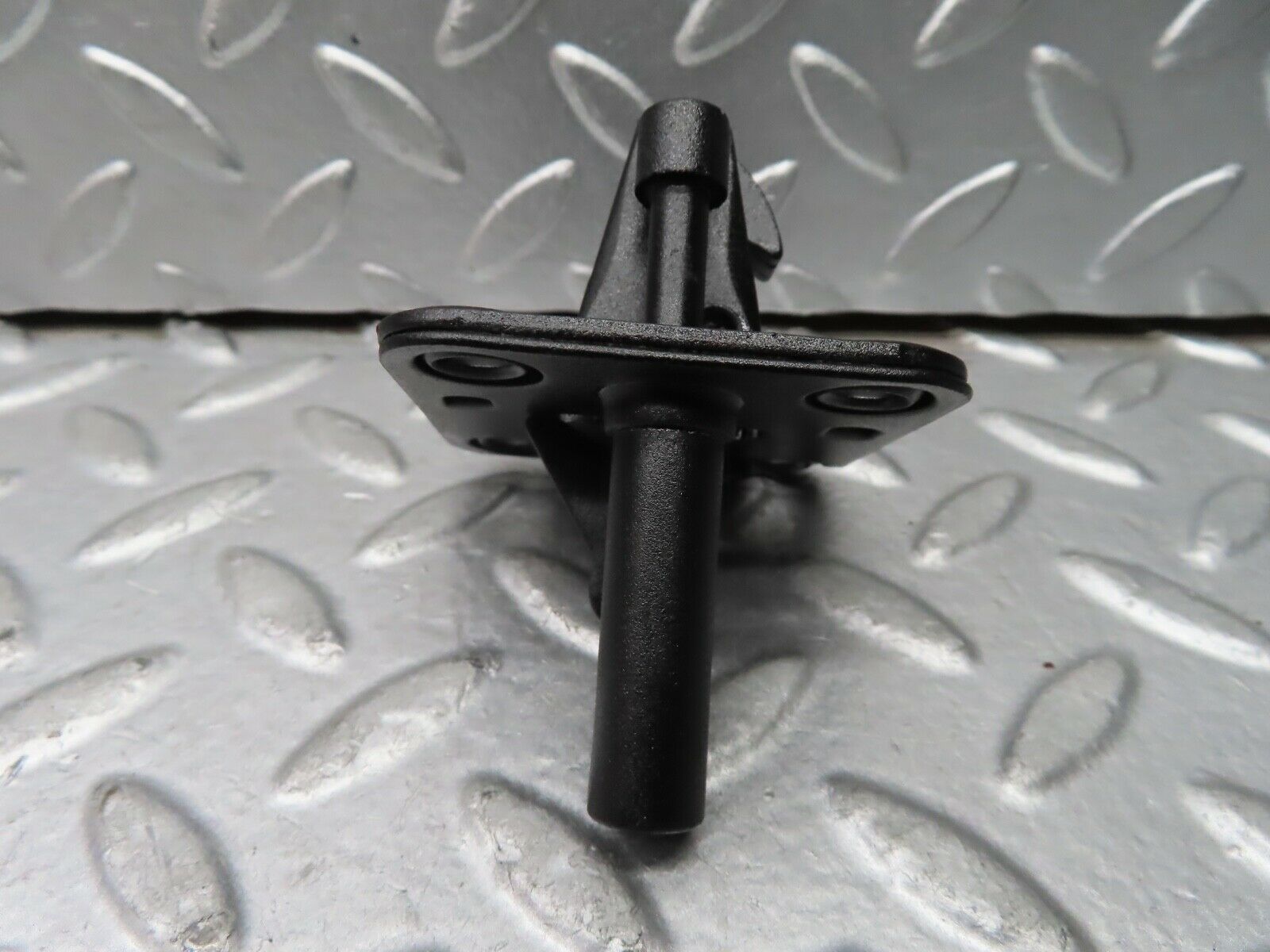 21633 Mercedes-Benz W123 230E Bonnet Lock Latch