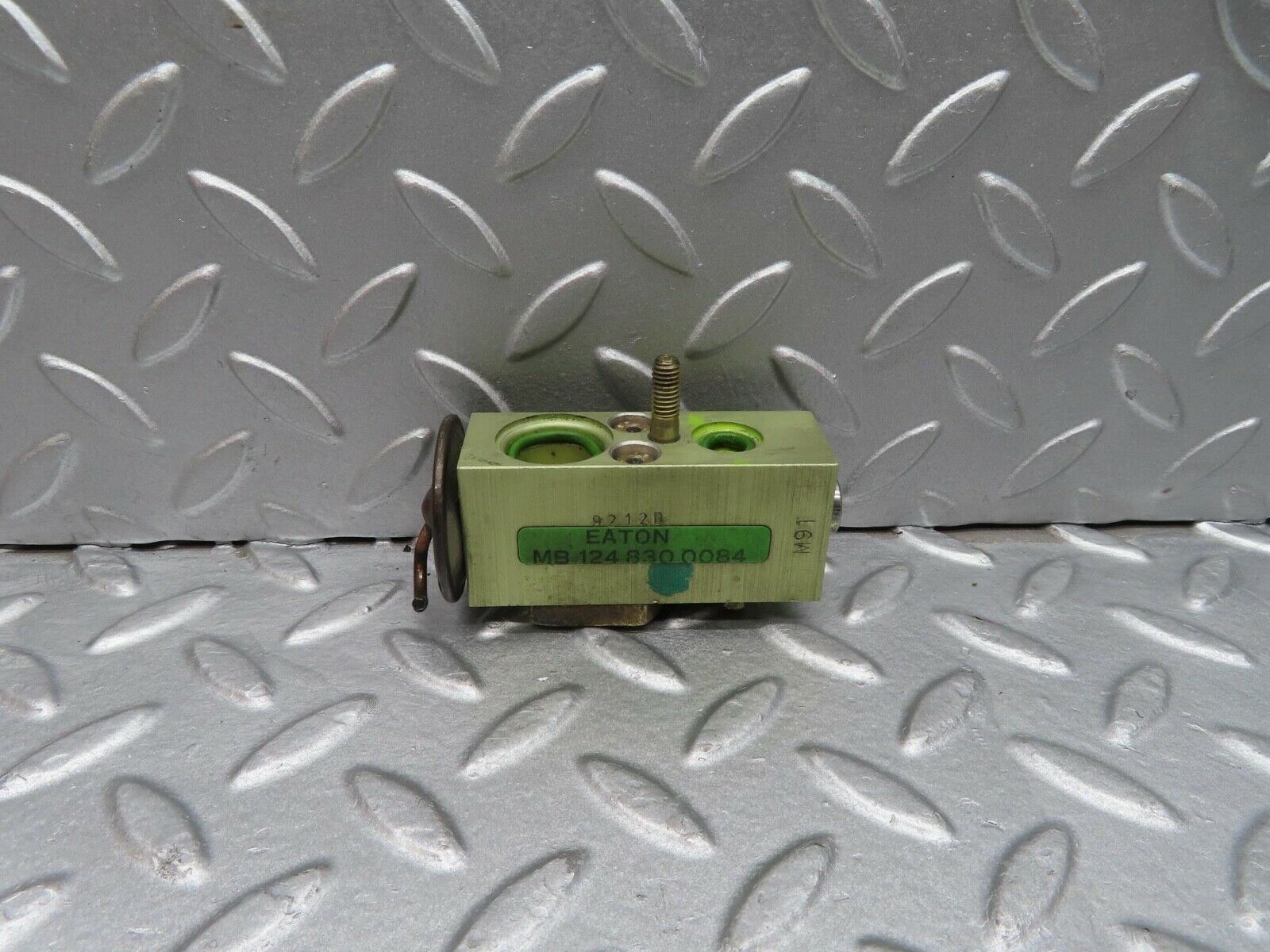 12063 Mercedes-Benz R129 300SL Coupe Air Condition Expansion Valve 1248300084