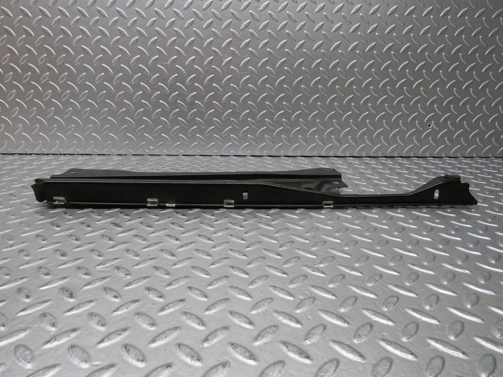 28989 Mercedes-Benz C124 320CE Coupe Rear Window Channel Support Right Side