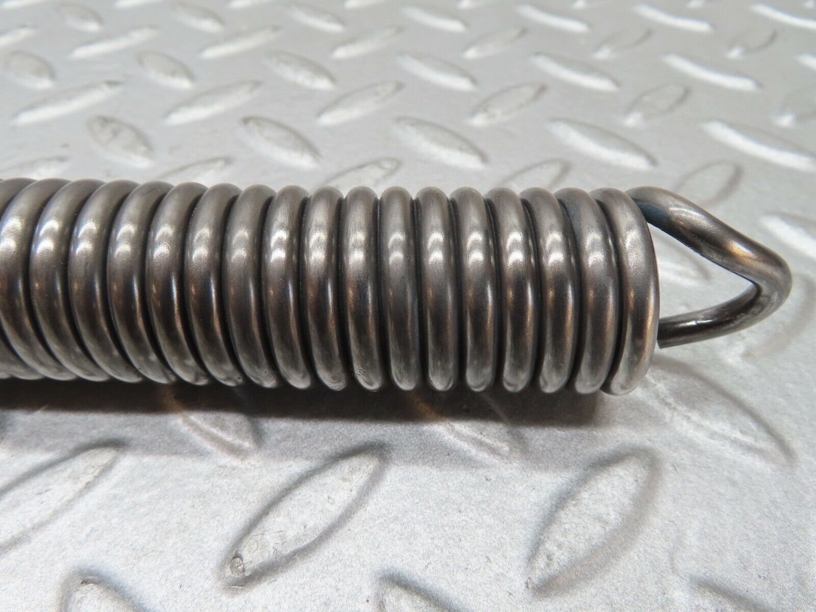 17603 Mercedes-Benz W116 450SEL Bonnet Hinge Spring