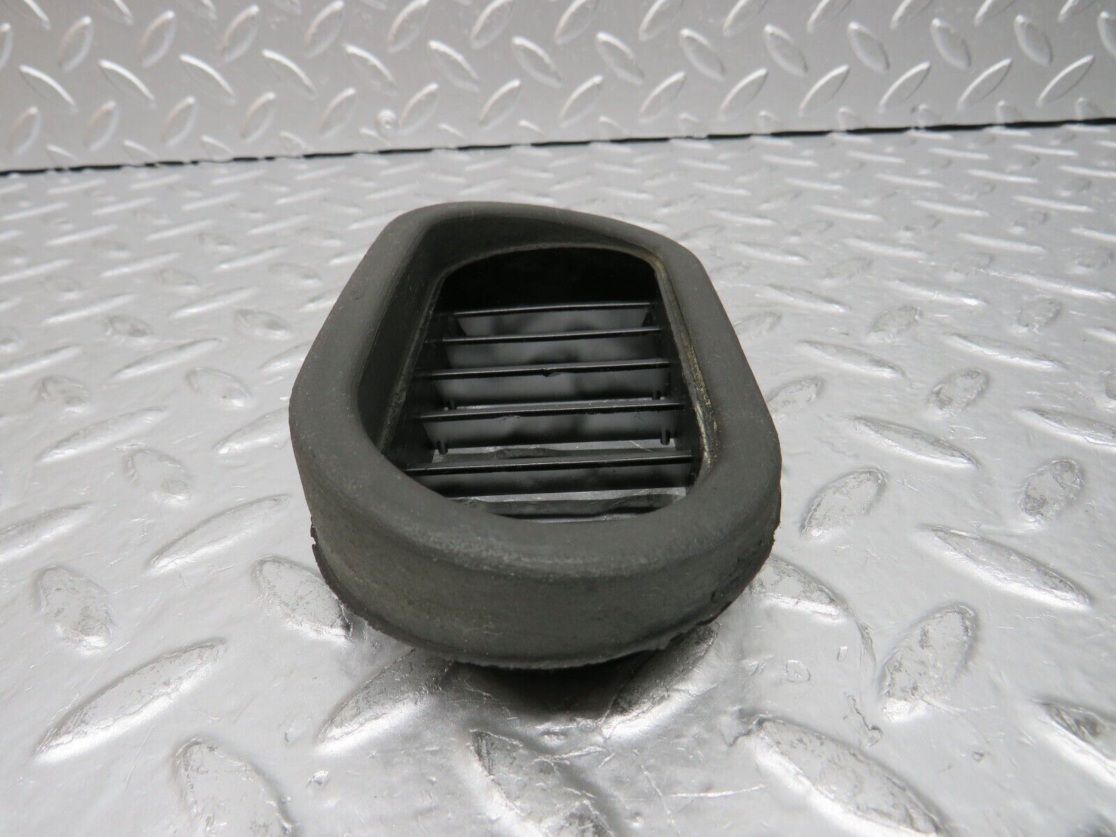 29988 Porsche 924 Right Door Air Vent 477819180