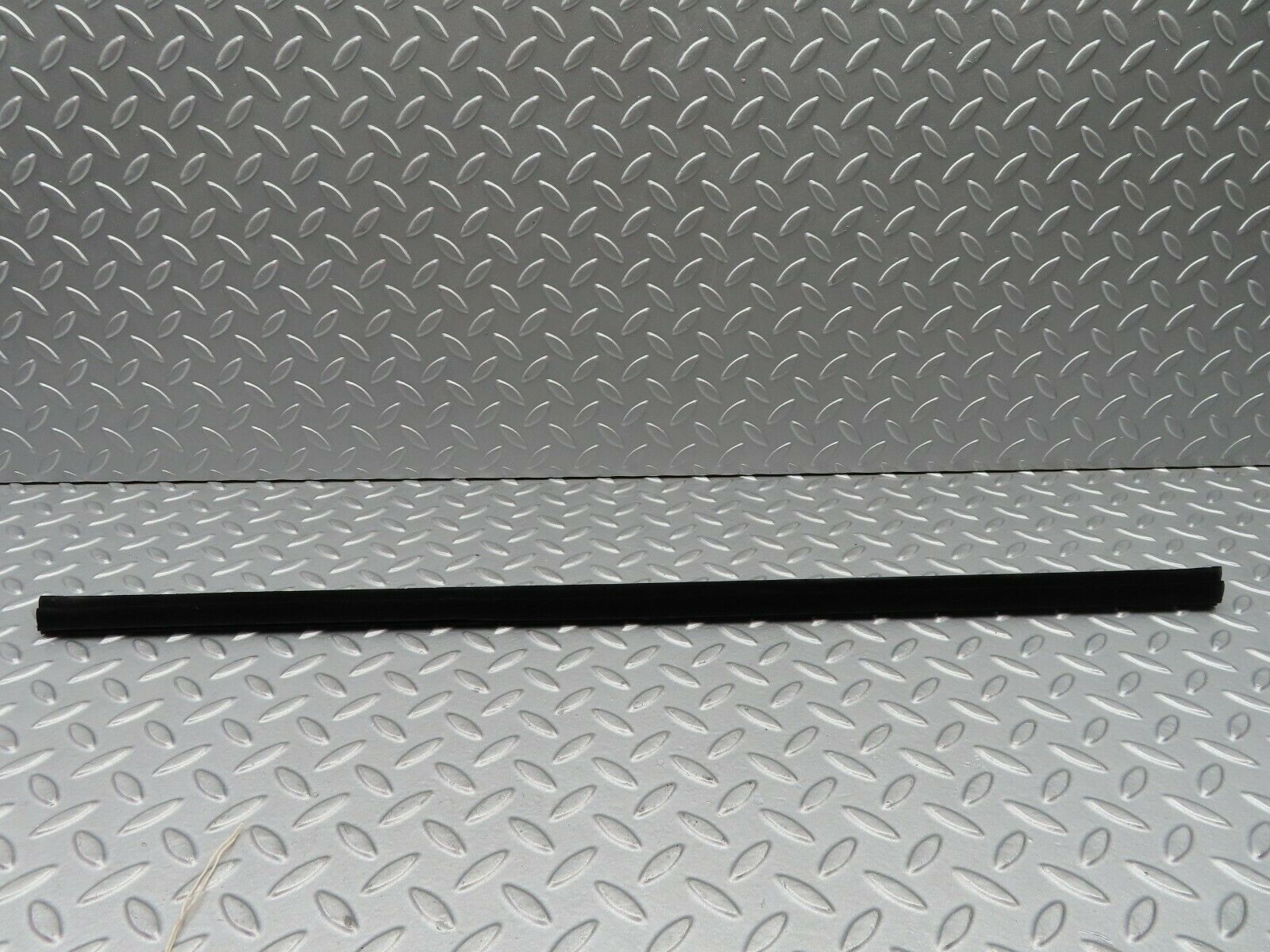 5271 Mercedes-Benz W124 230E Inner Window Weatherstrip Seal Front Right