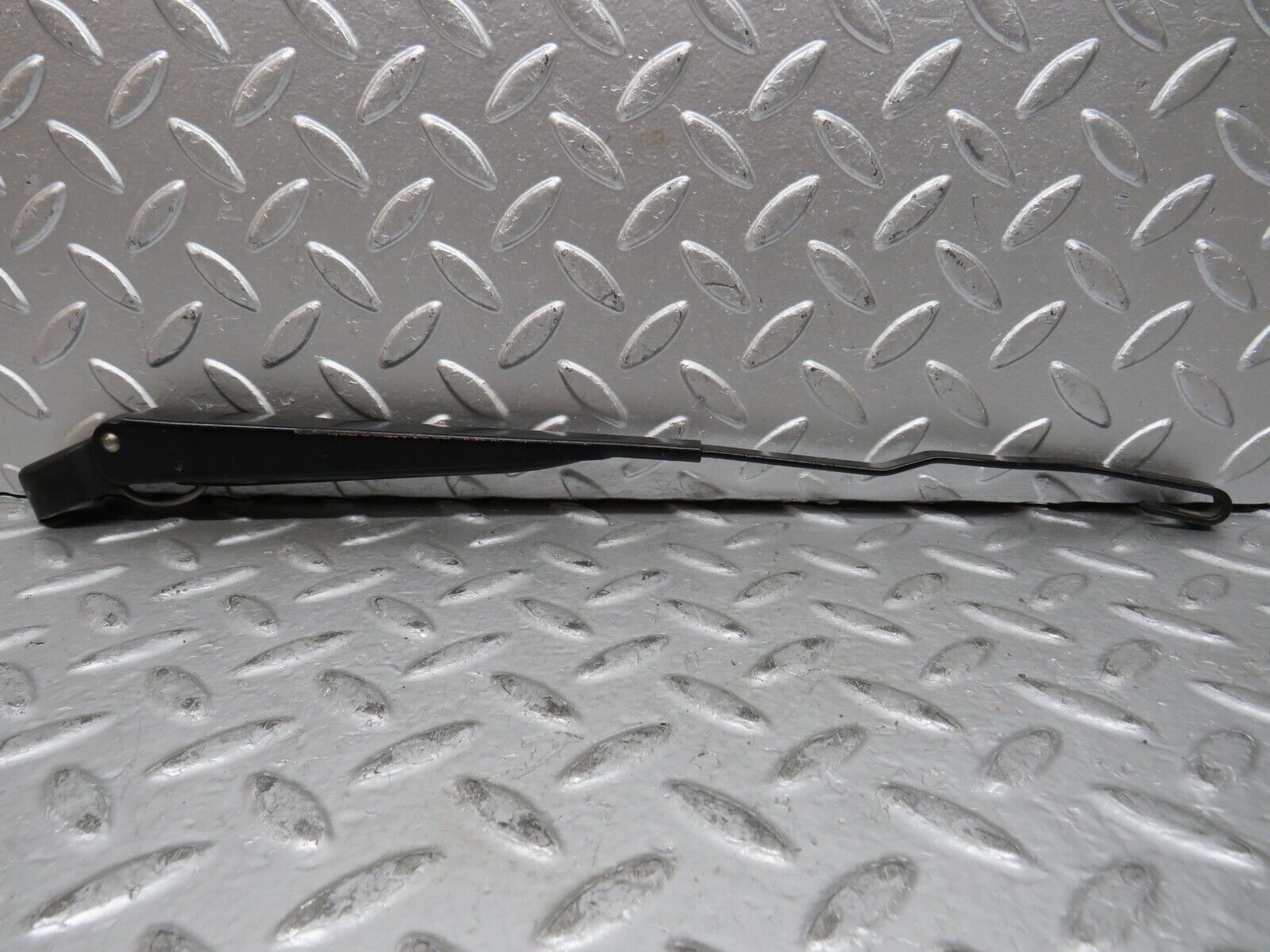 28108 Mercedes-Benz W123 280E Wiper Arm Bosch 3399990553