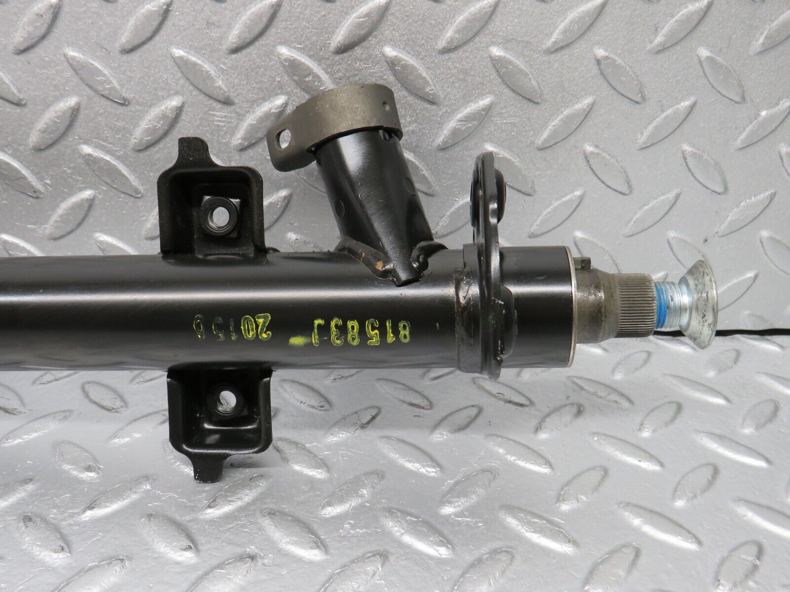 38767 Mercedes-Benz W201 190E 2.6L Steering Column