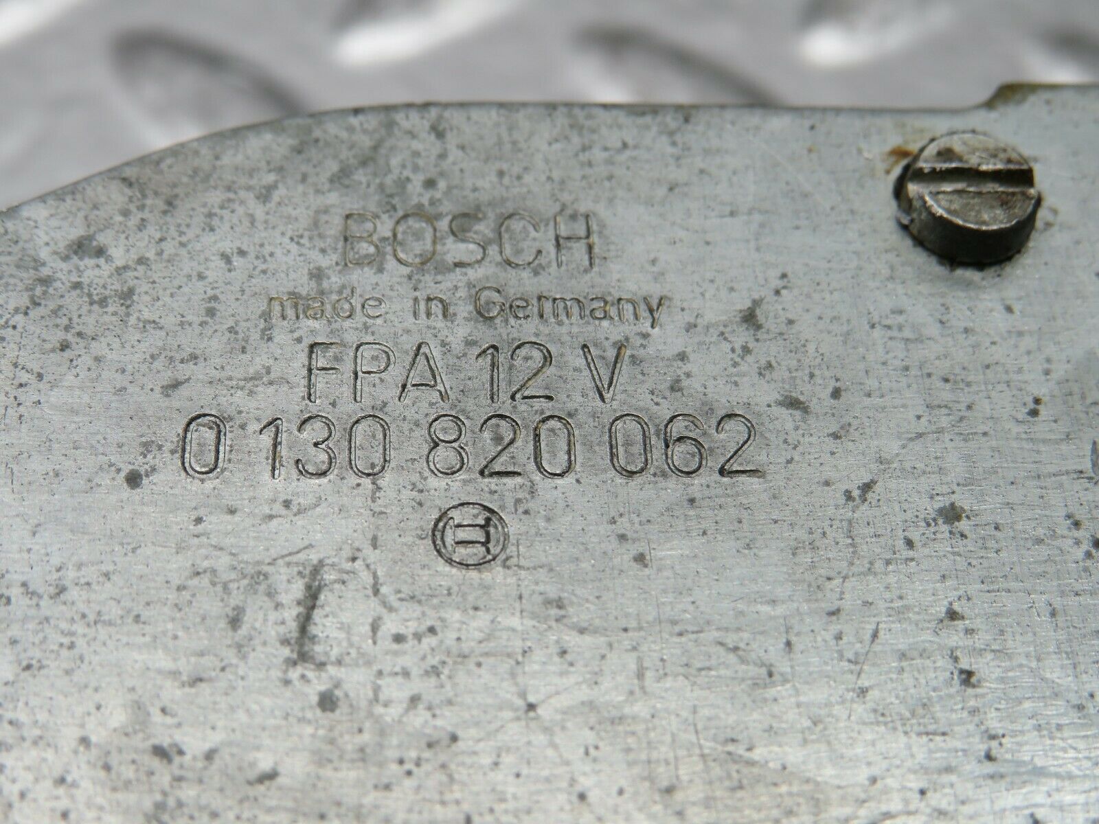 22809 Mercedes-Benz W116 350SE Rear Right Window Regulator Motor 0130820062