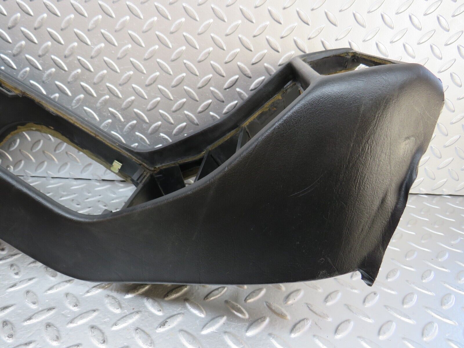 27853 Mercedes-Benz W123 280E Centre Console Black