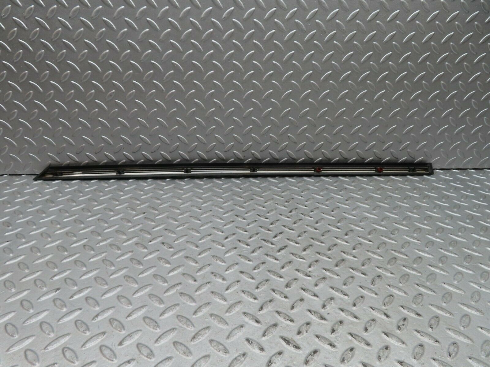 17893 Mercedes-Benz W116 450SEL Rear Right Door Centre Chrome Trim