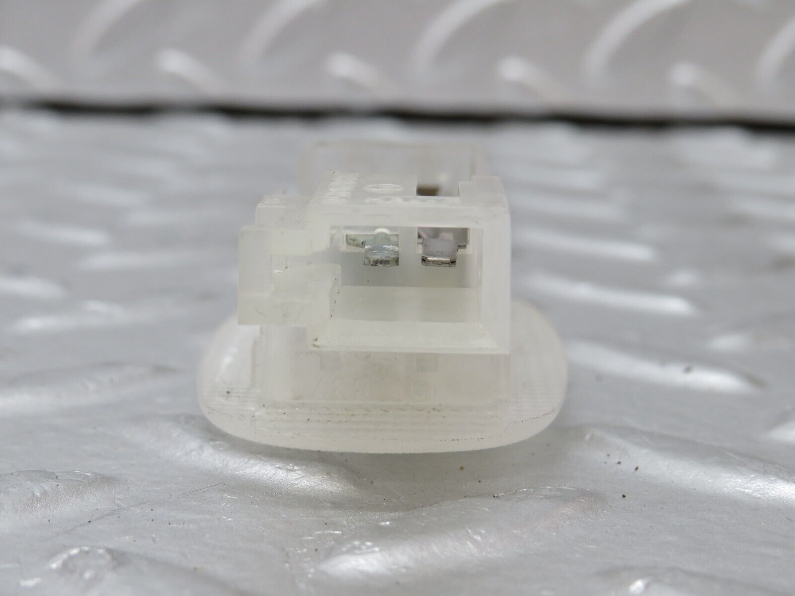 34763 Mercedes-Benz W210 320E Interior Roof Light 2088200501