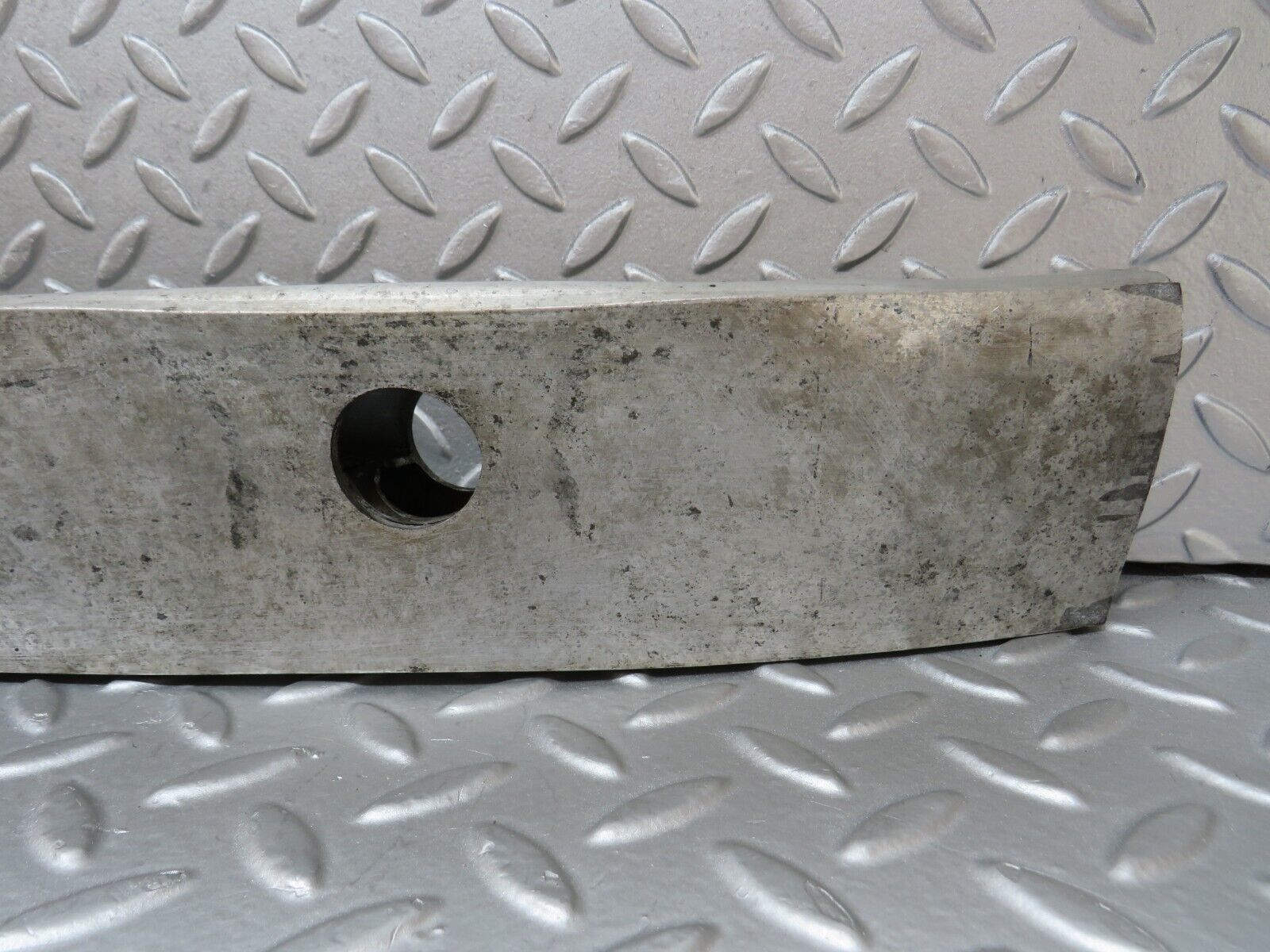 35254 Mercedes-Benz W221 Rear Bumper Reinforcement Crash Bar 2216100020