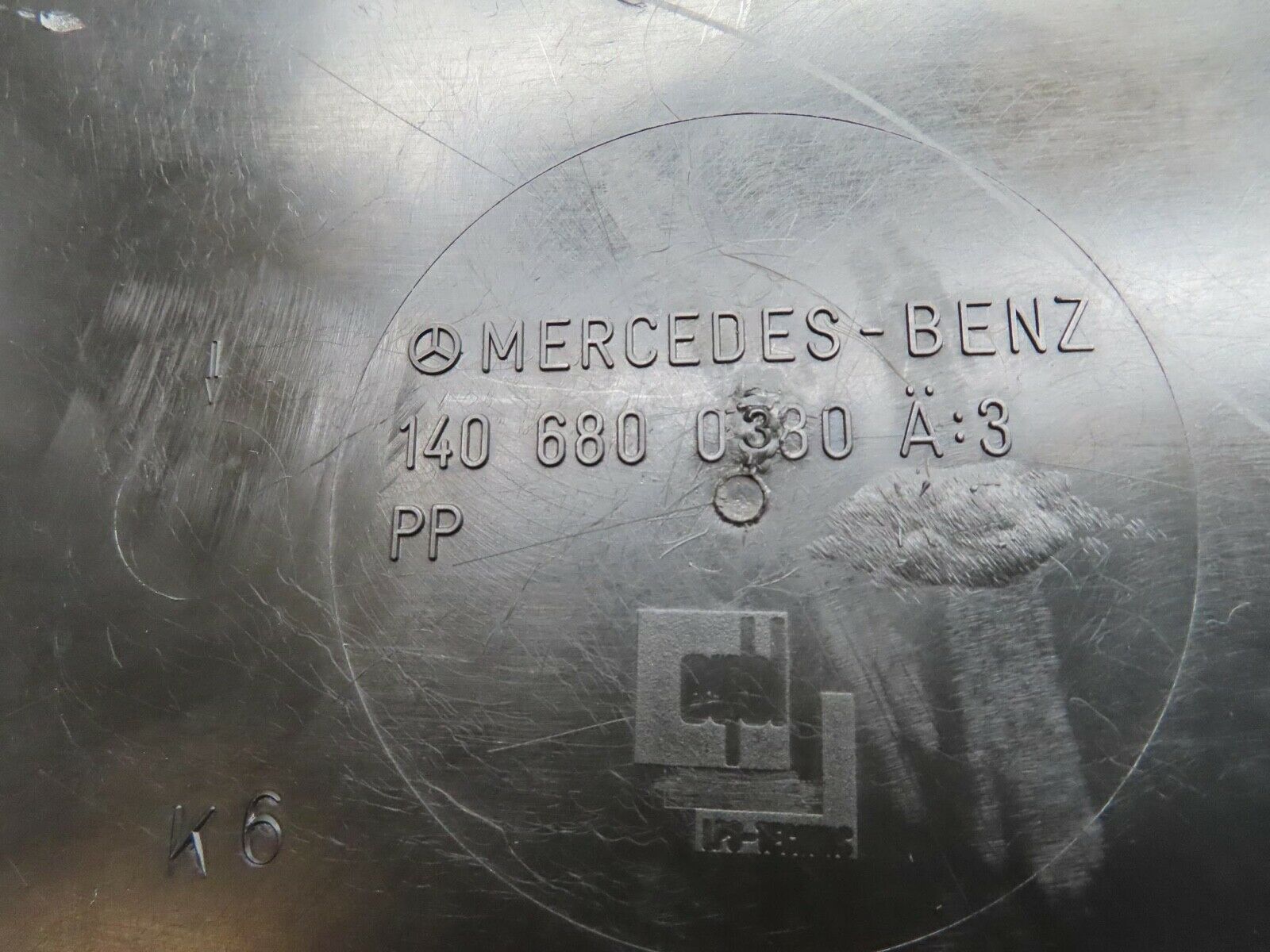 14988 Mercedes-Benz W140 S320 Front Left Kick Panel Grey 1406800380