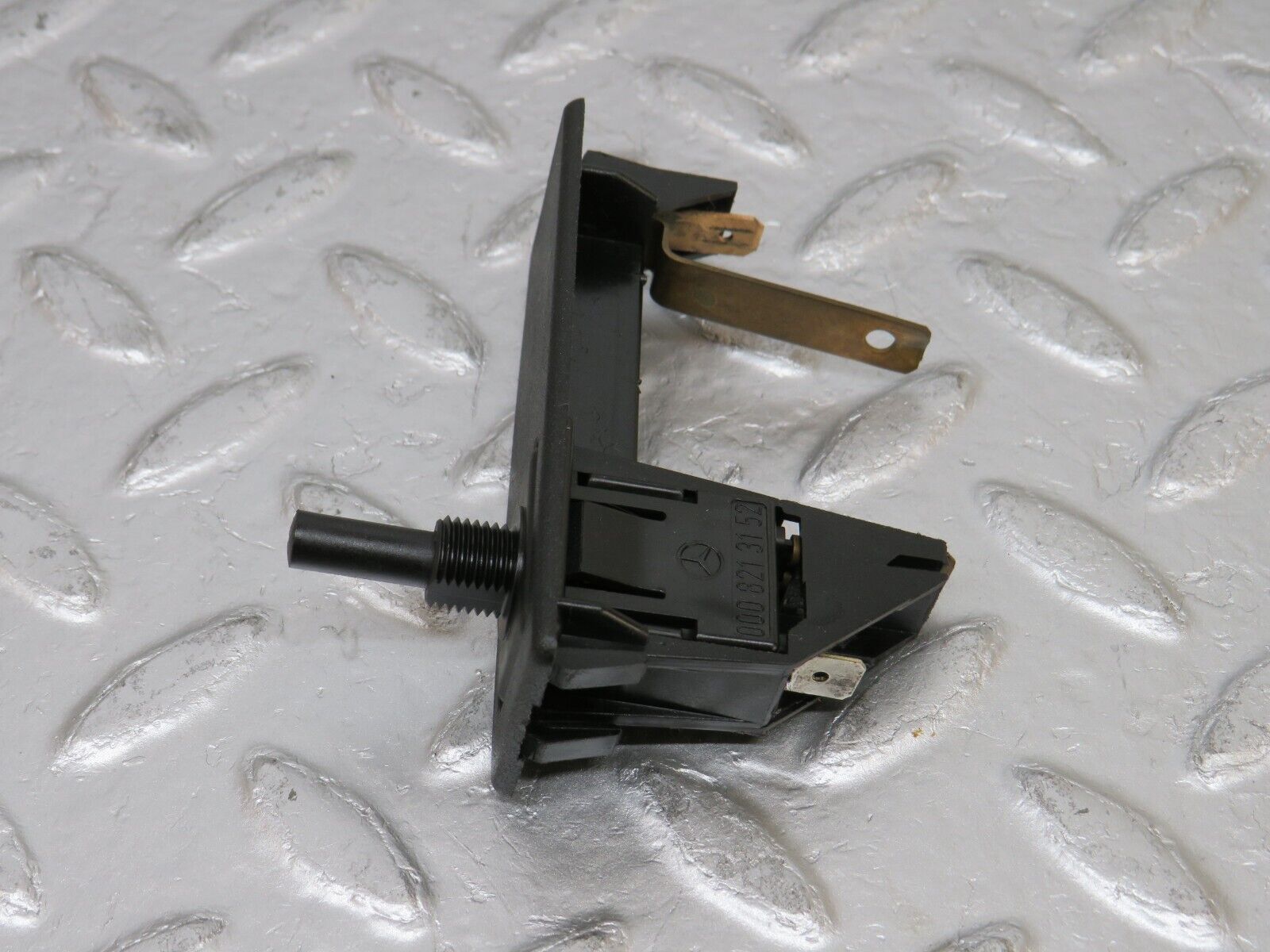 34308 Mercedes-Benz C126 380SEC Trunk Boot Light Switch 1158202511 0008213152