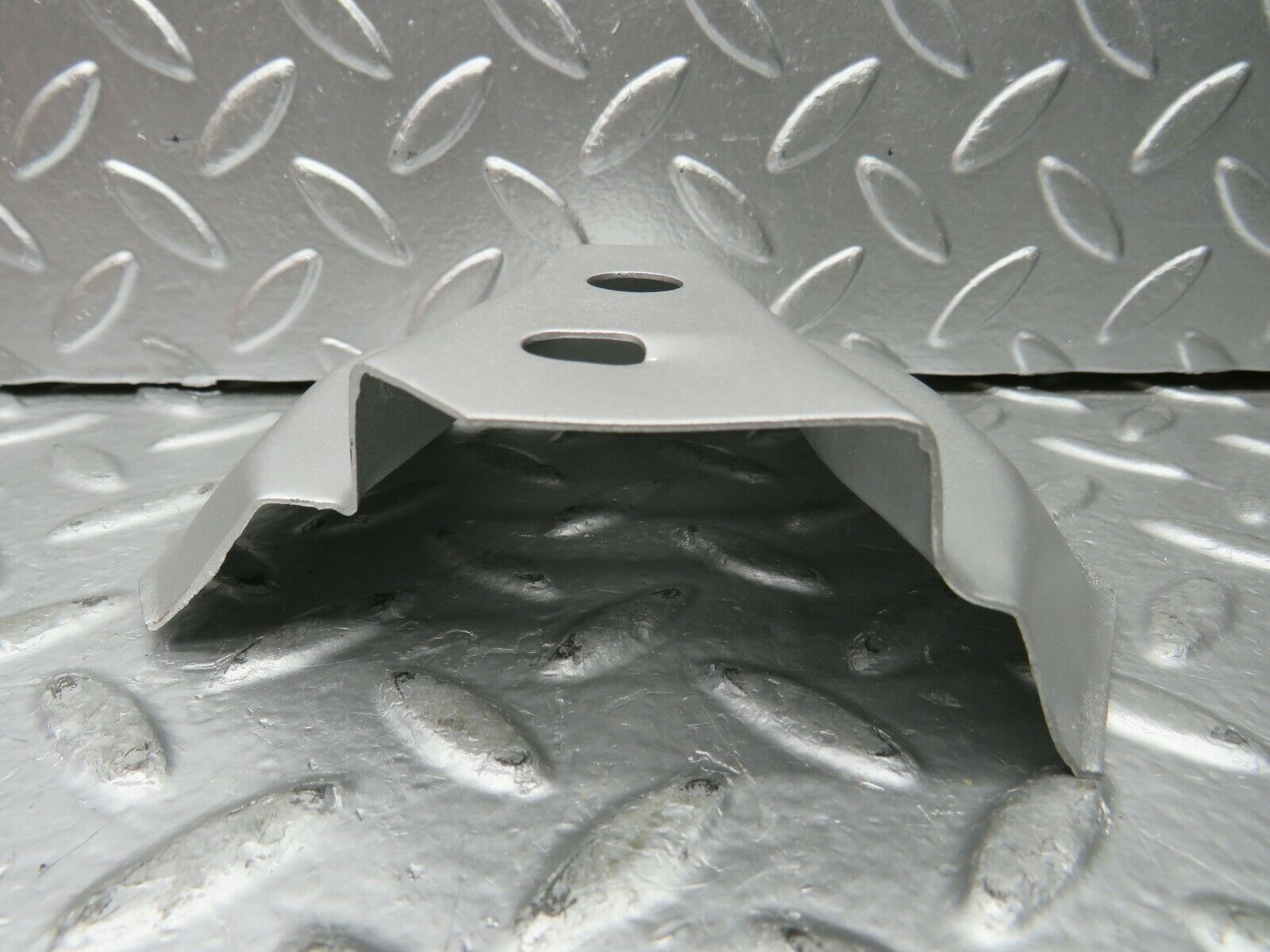 22901 Mercedes-Benz C107 450SLC Coupe Engine Mount Bracket Heat Shield Cover