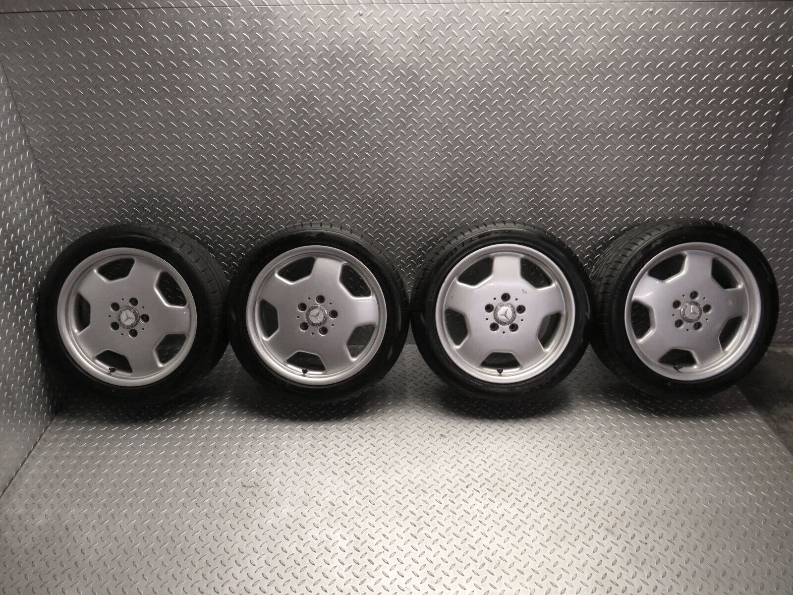 30424 Mercedes-Benz Alloy Wheel Set 7.5Jx17H2 ET35