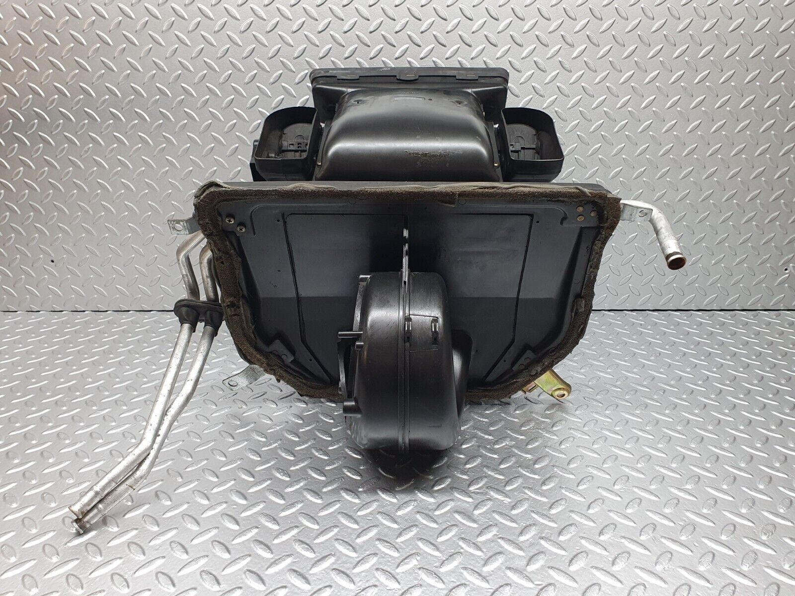 41376 Mercedes-Benz W124 200E Heater Blower Box Housing Behr 1248304062