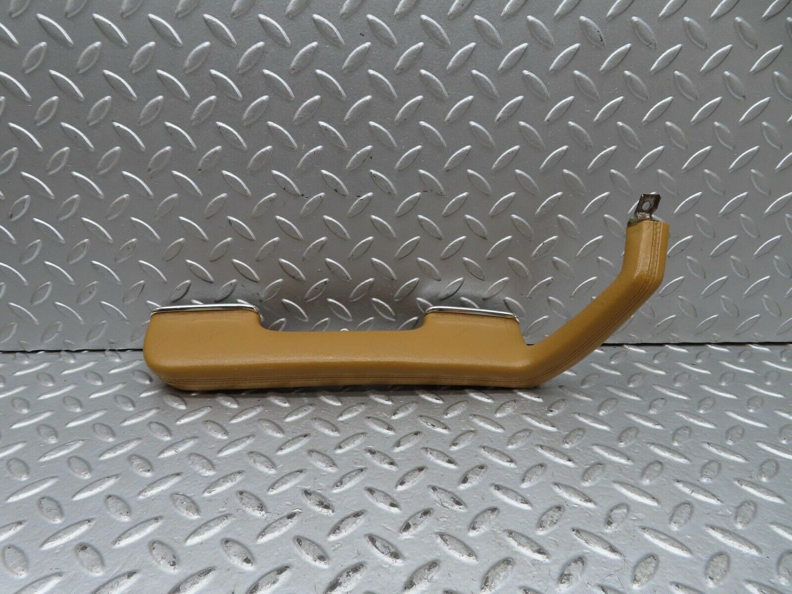 15846 Mercedes-Benz W123 280E Left Interior Door Handle 1239701701