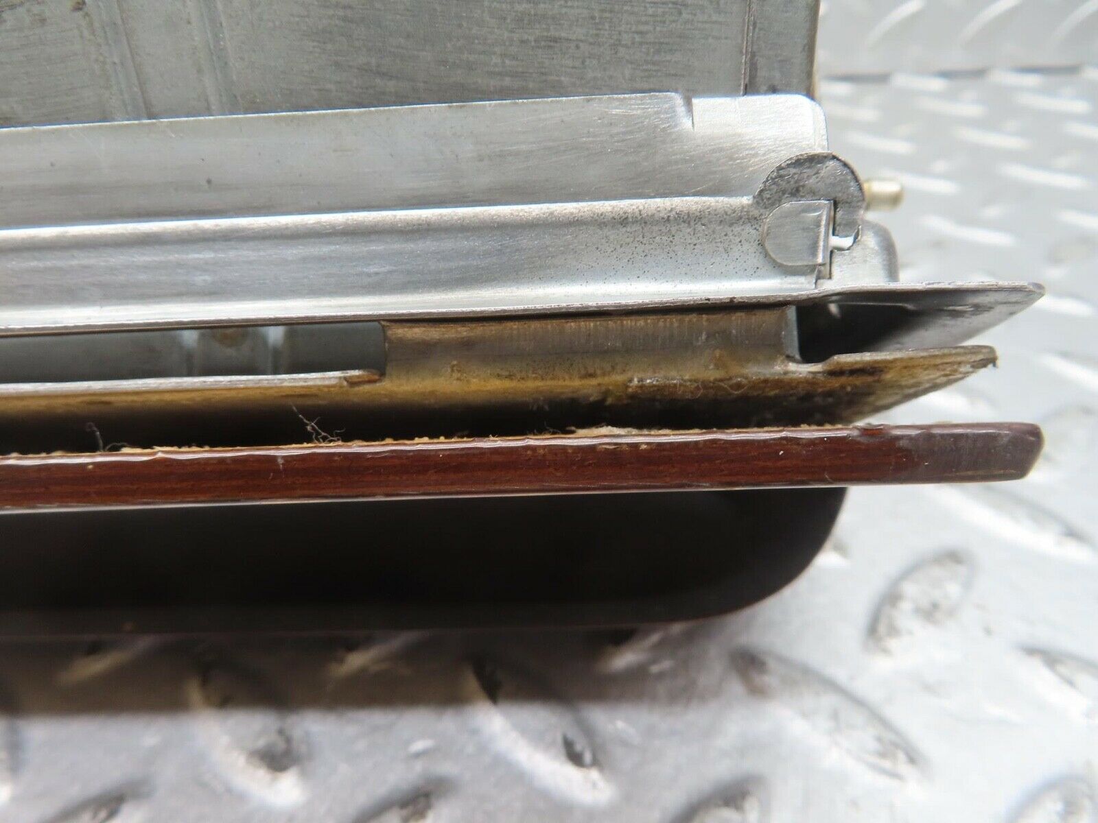 13916 Mercedes-Benz C107 280SLC Centre Console Ashtray Wood Finish