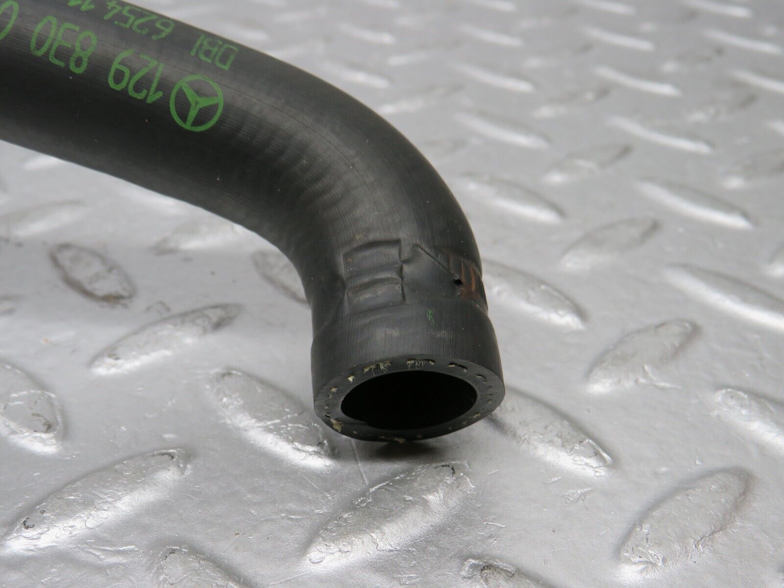 38431 Mercedes-Benz R129 280SL Coupe Coolant Hose Pipe 1298300596