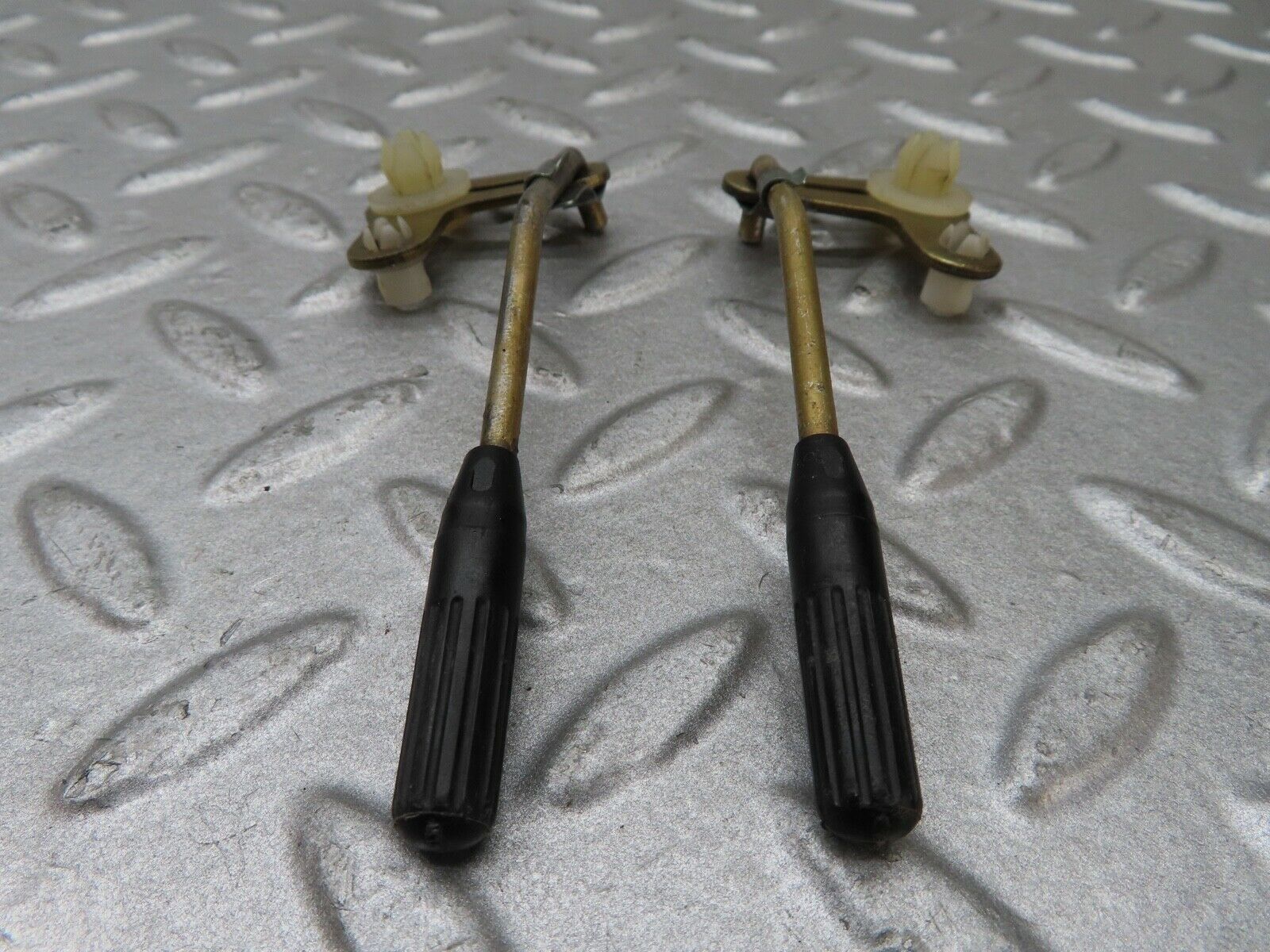 17563 Mercedes-Benz W116 450SEL Rear Door Lock Knob Pair