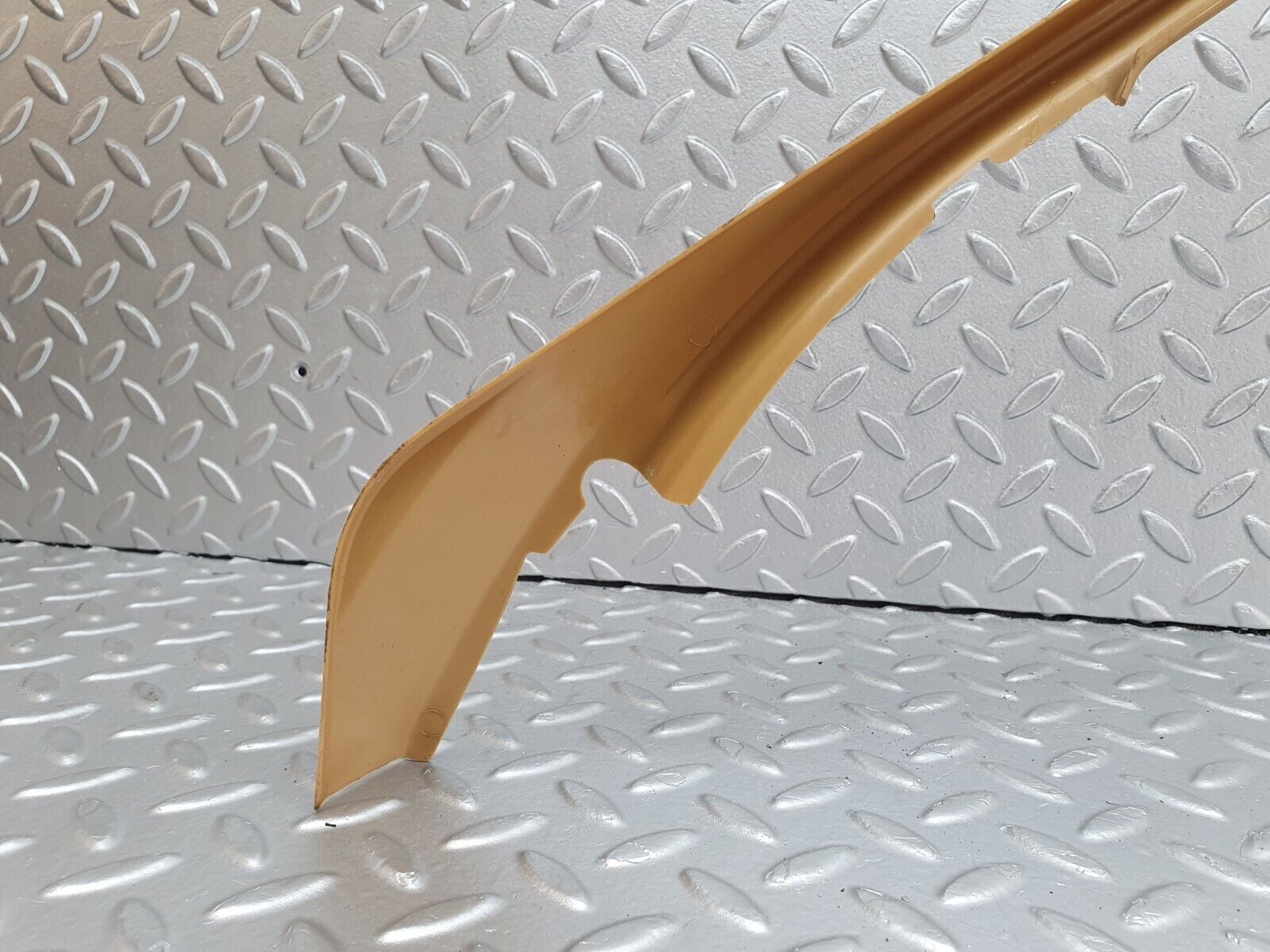 41571 Mercedes-Benz W124 200E Front Left Door Window Frame Trim Palomino 1247350171