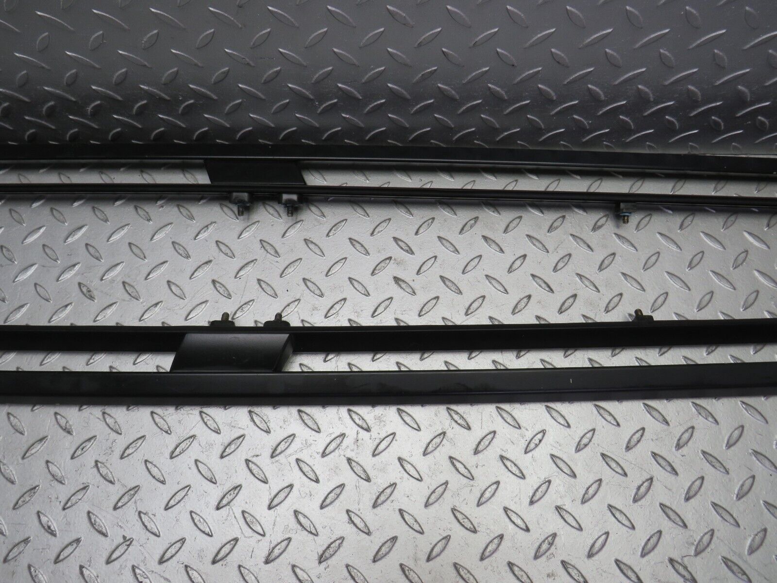 31498 Mercedes-Benz S124 220TE Wagon Roof Rack Rails Pair