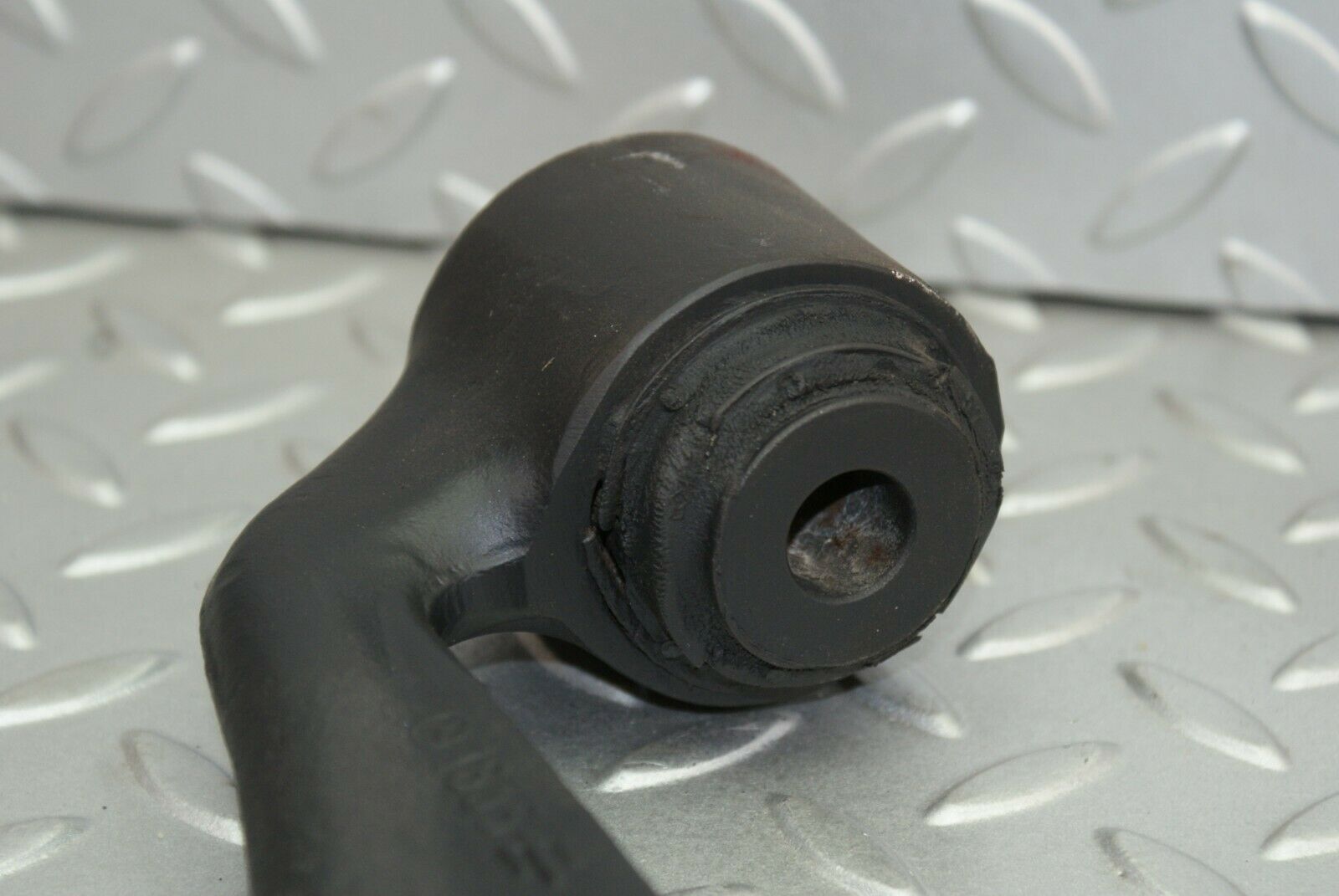 2700 Mercedes-Benz W116 350SE Front Right Lower Control Arm 1163333705