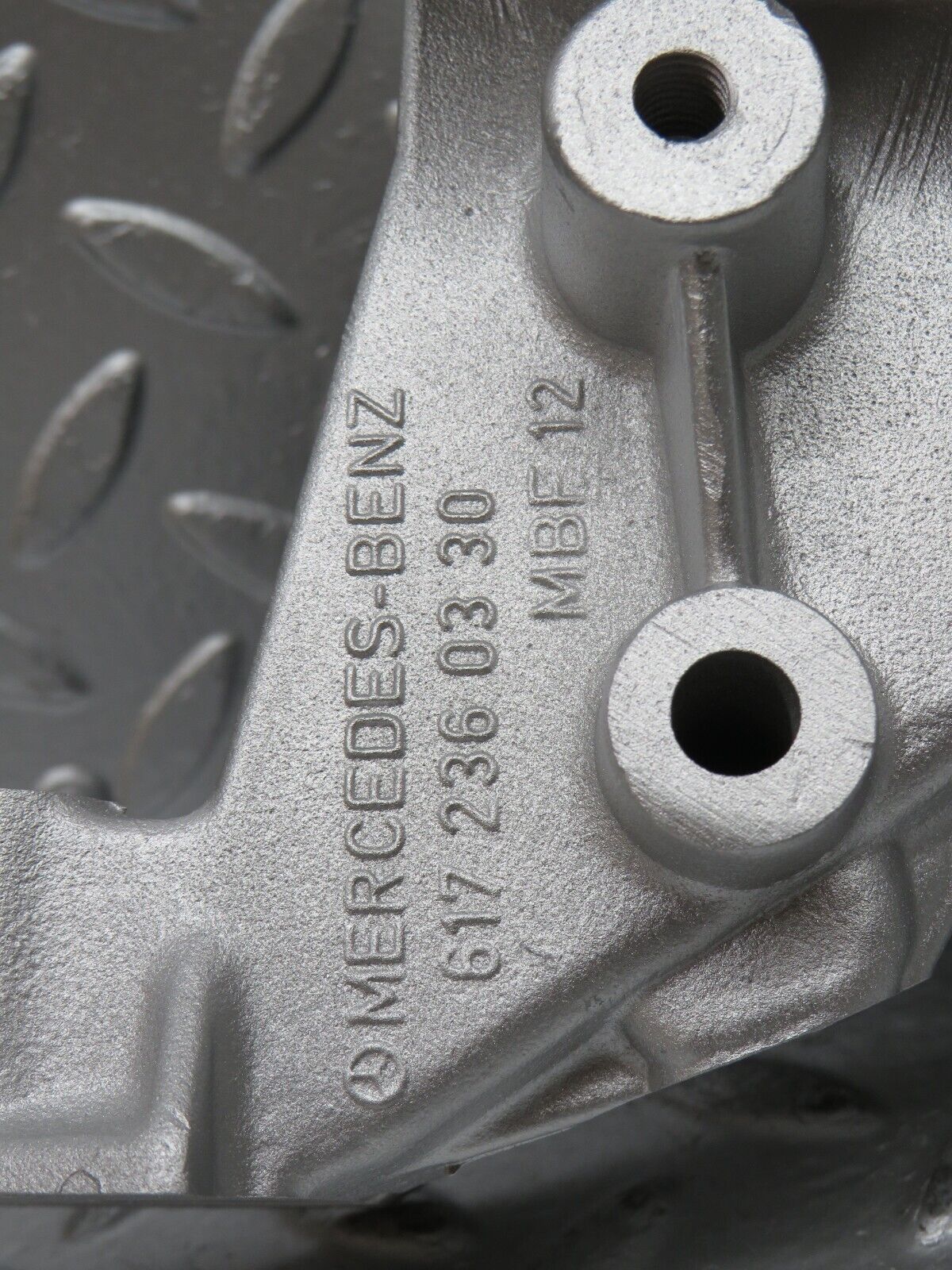 26825 Mercedes-Benz W123 240D Power Steering Pump Bracket 6172360330