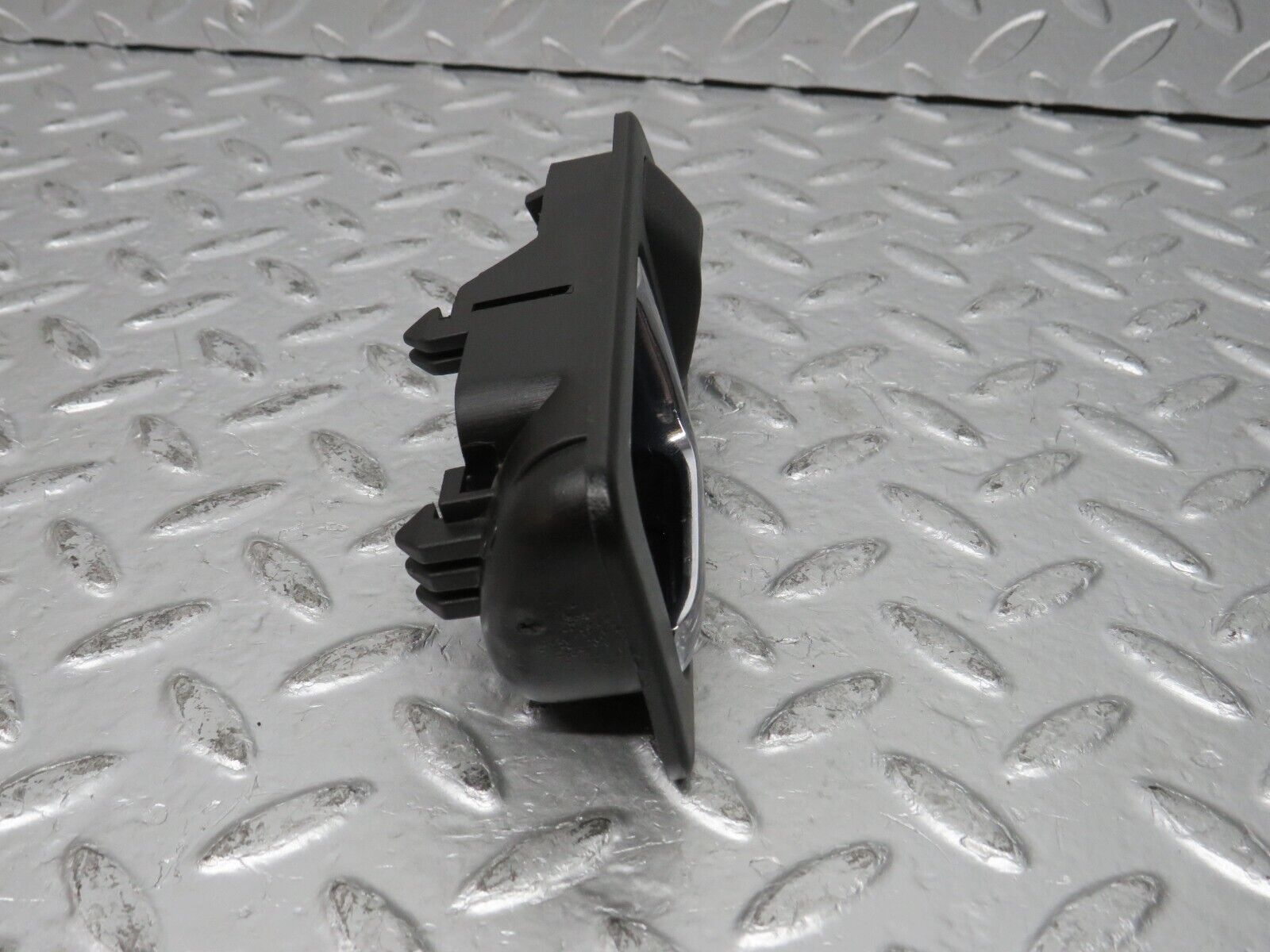 31633 Mercedes-Benz W201 190LE 1.8L Right Interior Door Handle 2017660264