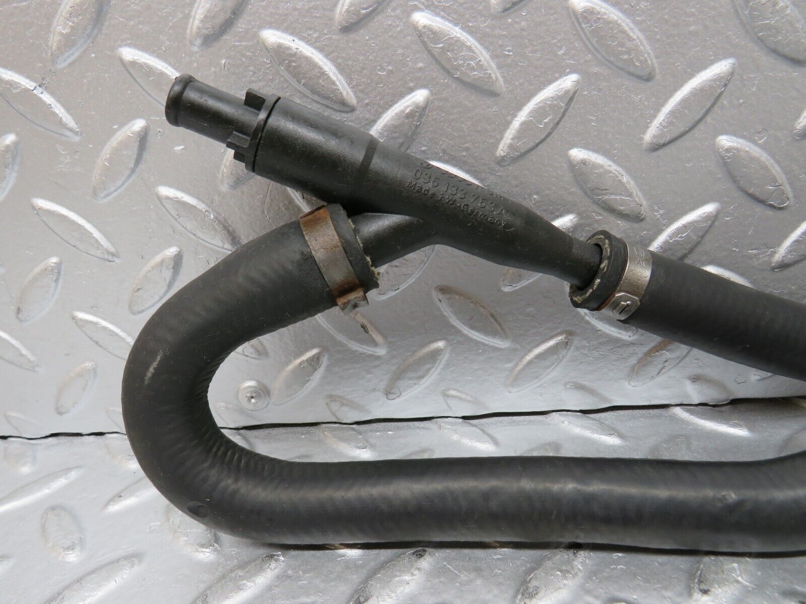 30033 Porsche 924 Brake Servo Vacuum Pipe 035133753