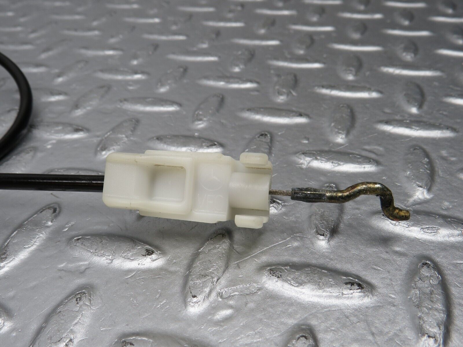 38475 Mercedes-Benz R129 280SL Coupe Door Lock Cable