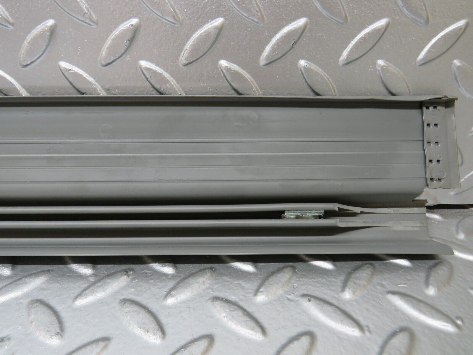 25865 Mercedes-Benz W124 280E Front Right Door Sill Trim