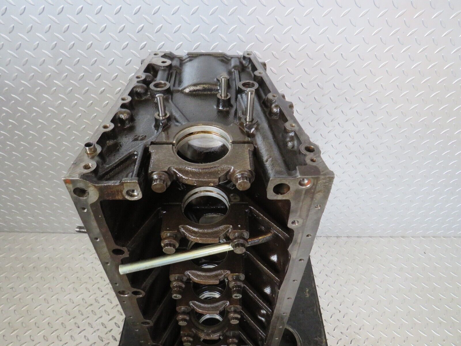 32725 Mercedes-Benz S124 300TE Wagon Engine Block M103.981 1030110401