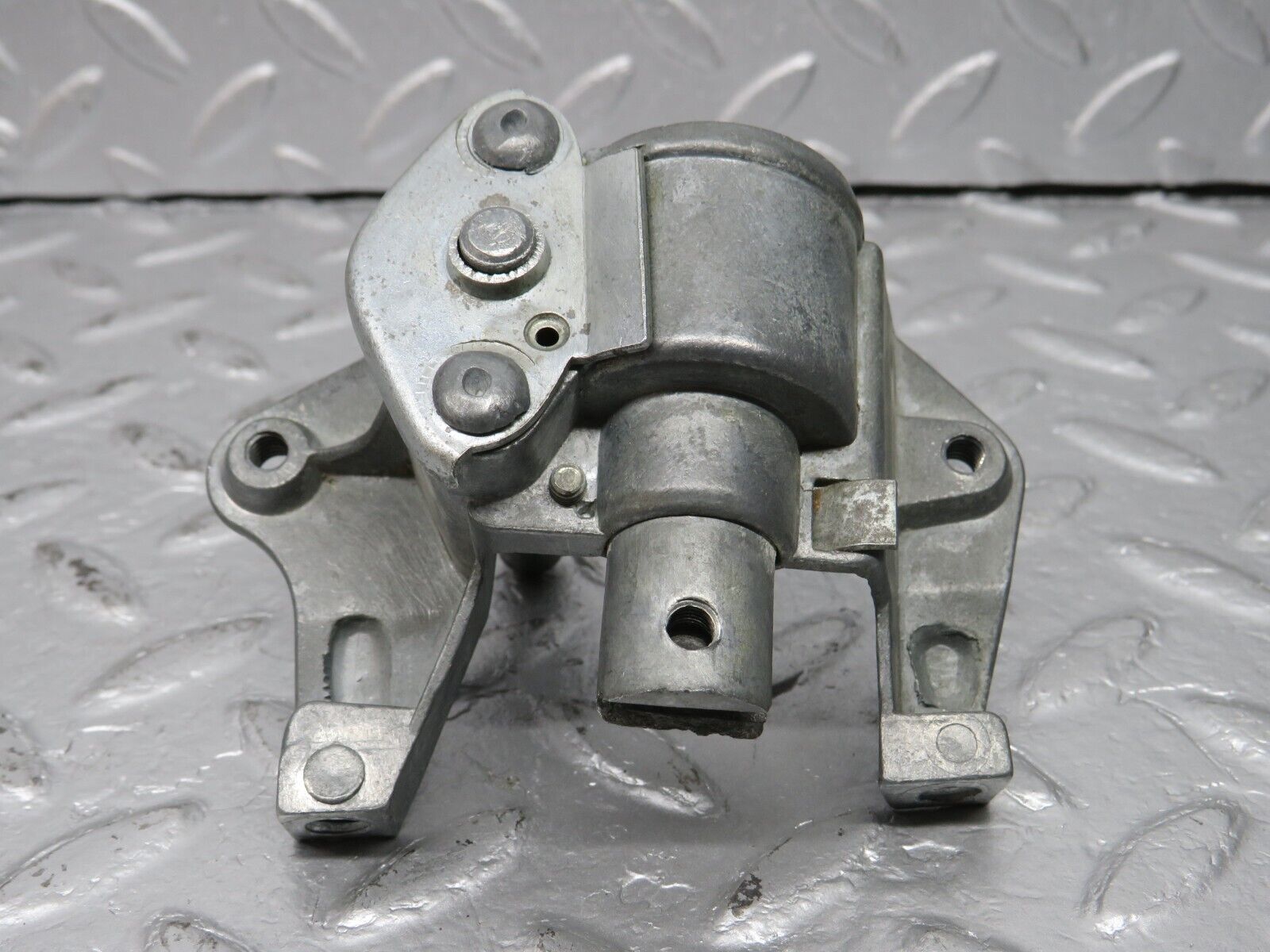 40258 Mercedes-Benz W110 230 Vent Window Regulator Left Side