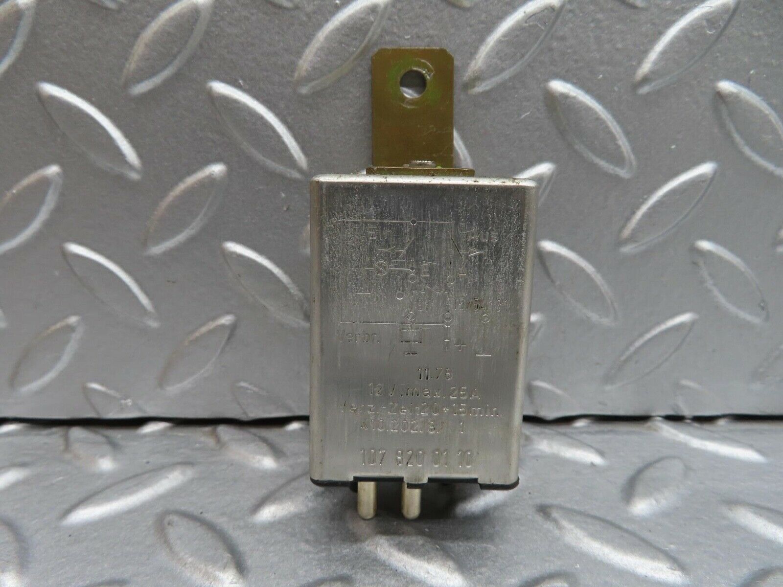 14408 Mercedes-Benz W116 350SE Heated Window Relay 1078200110