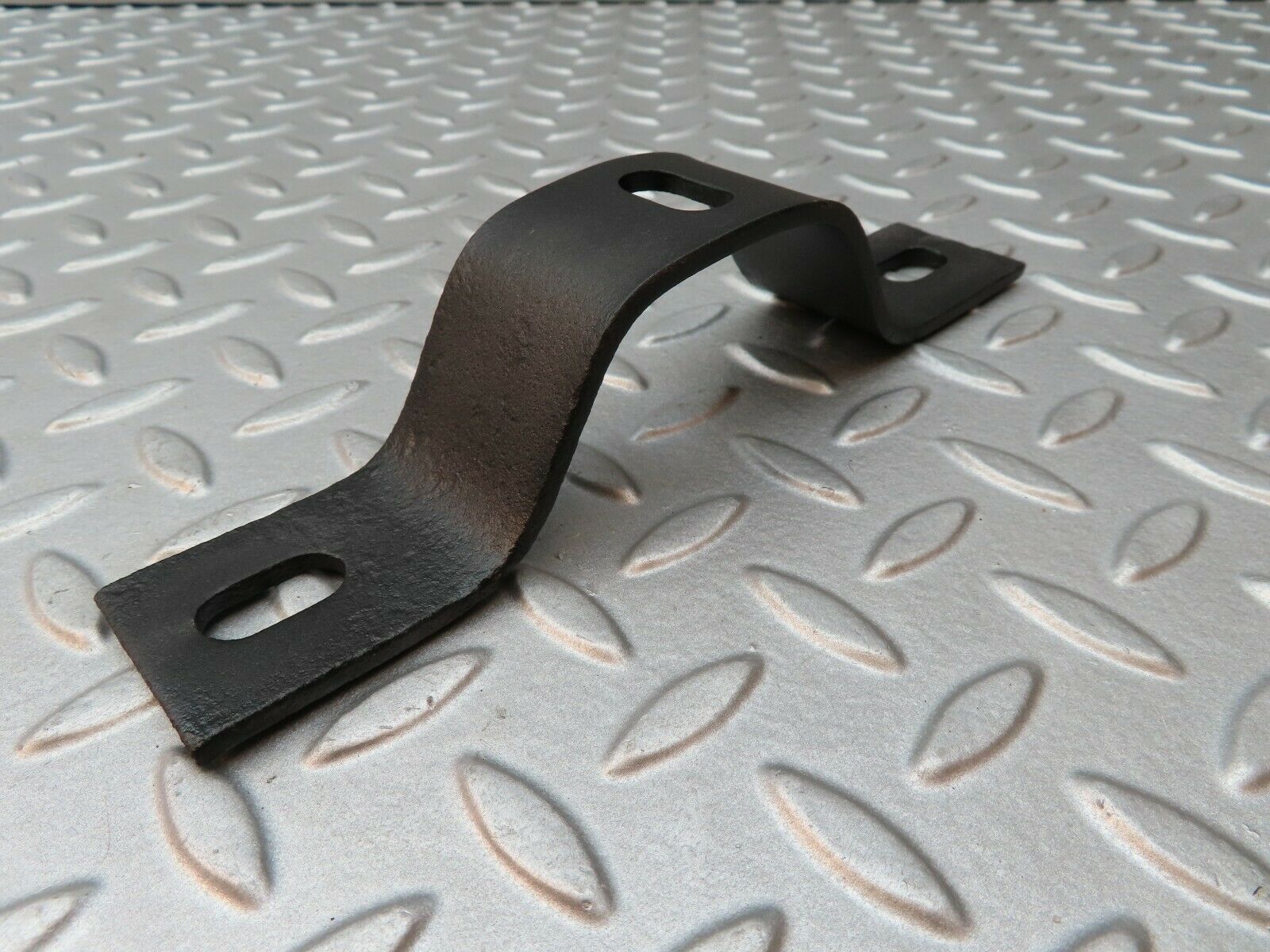 4695 Mercedes-Benz W114 280CE Coupe Front Left Bumper Bracket