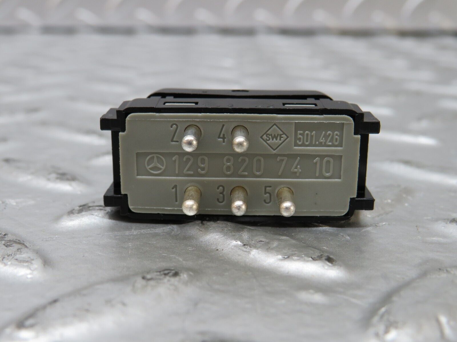 26529 Mercedes-Benz C124 220CE Coupe Rear Windscreen Defroster Switch1298207410