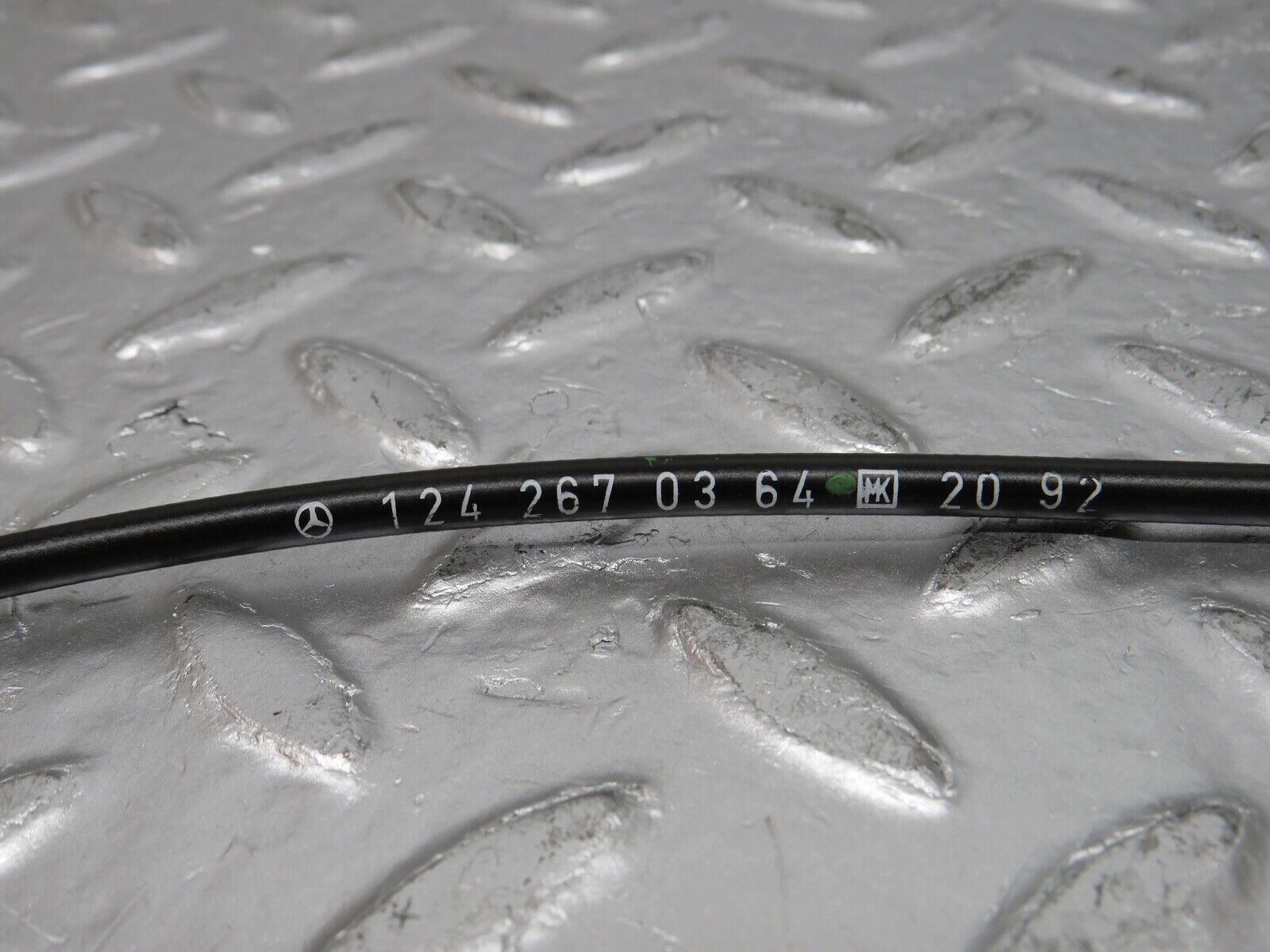 30488 Mercedes-Benz W124 230E Gearbox Cable 1242670364