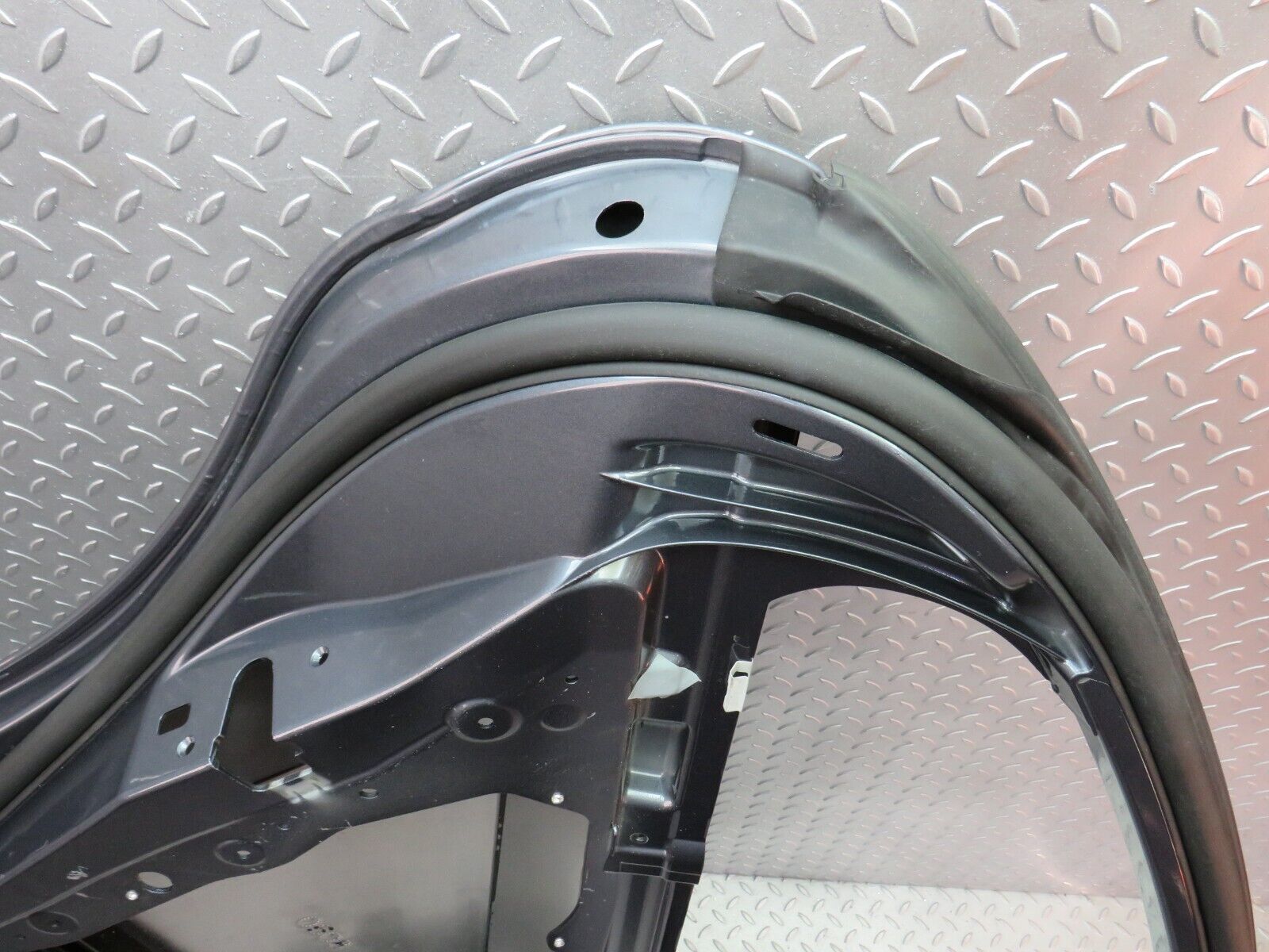 35091 Mercedes-Benz W221 Rear Left Aluminium Door