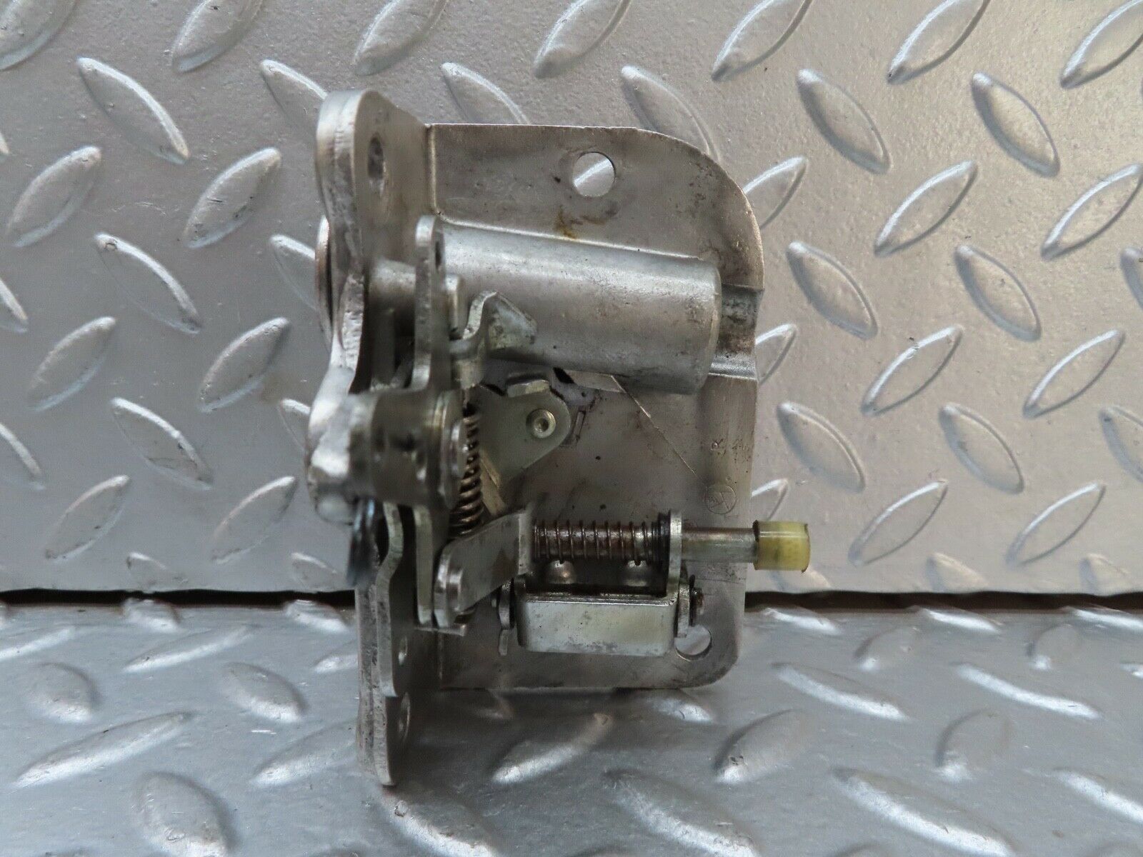 18586 Mercedes-Benz W120 W121 Ponton Rear Left Door Lock Mechanism