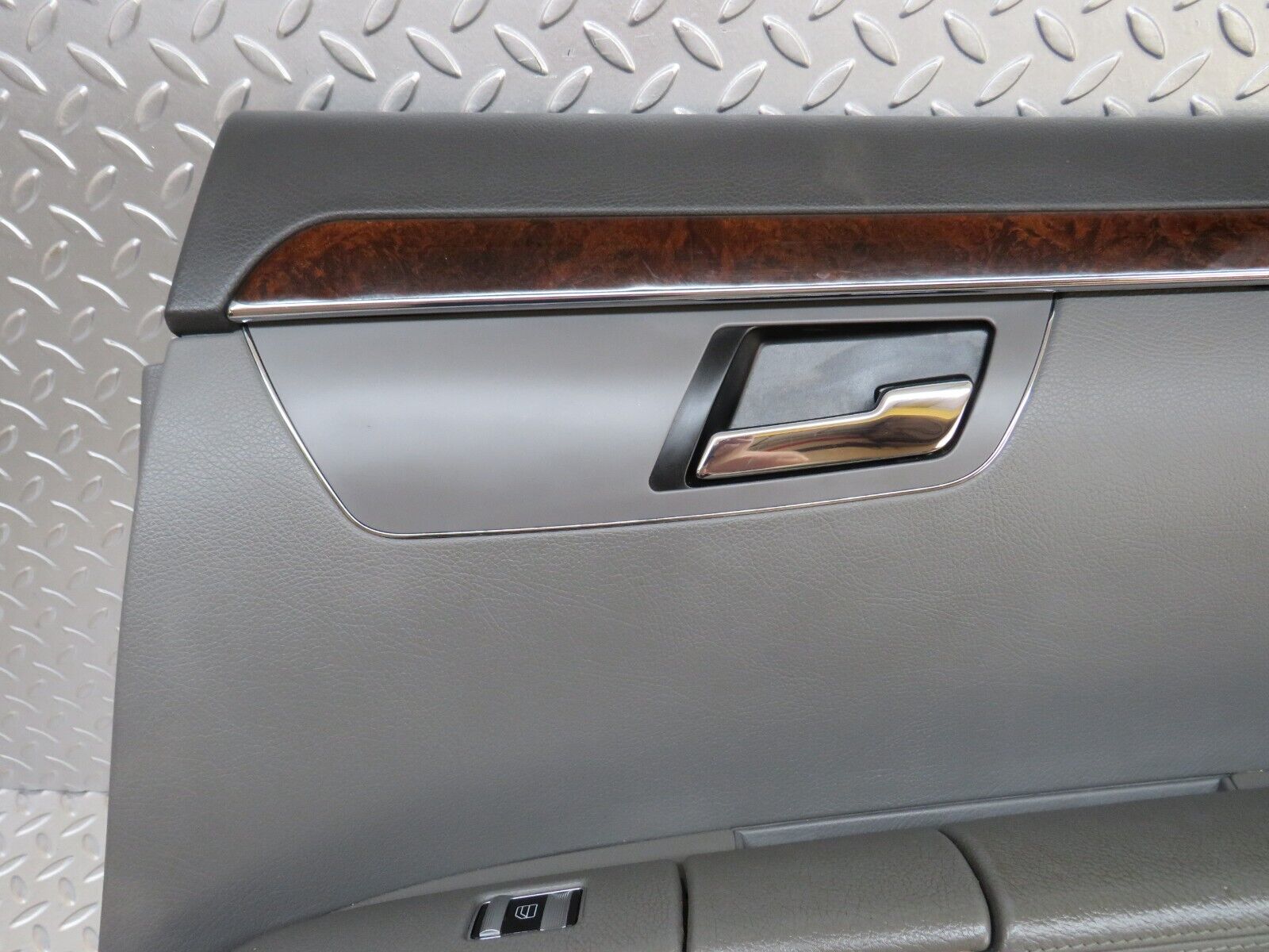 35102 Mercedes-Benz W221 Rear Right Door Card