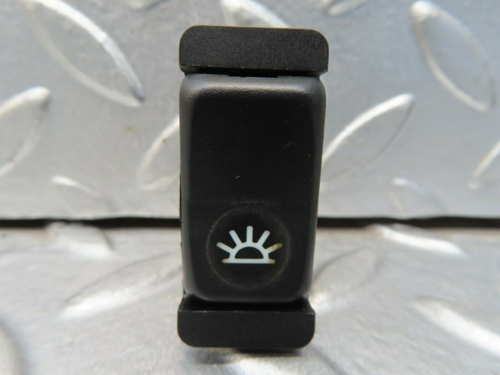 15490 Mercedes-Benz W123 230E Interior Light Switch 0008205910