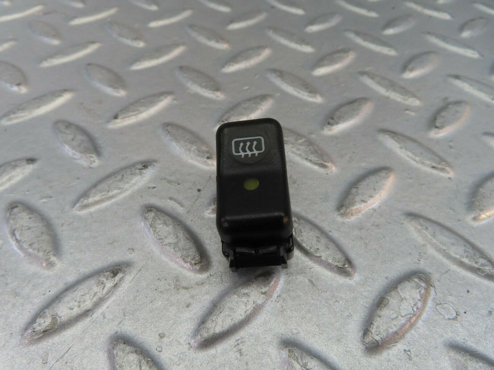 9251 Mercedes-Benz C124 300CE Coupe Rear Heated Window Switch 1248201010