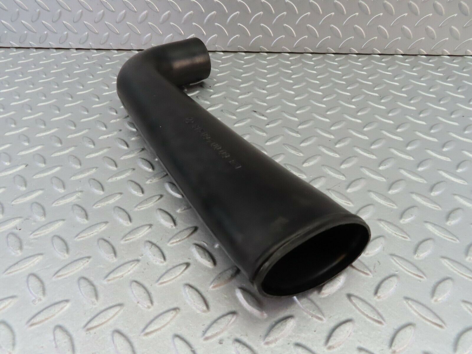7932 Mercedes-Benz W115 220D Air Filter Box Intake Pipe 6150940009